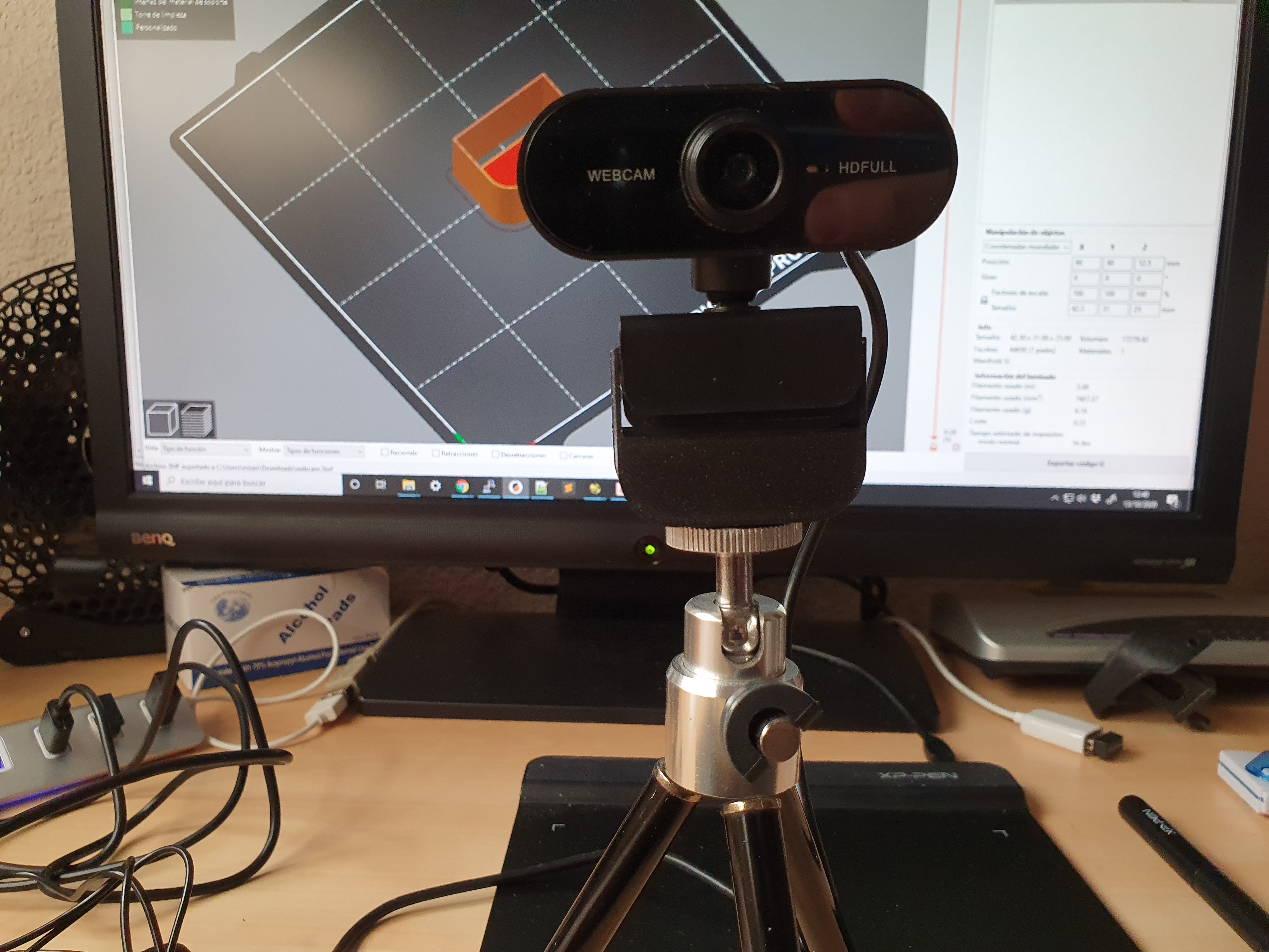 Webcam tripod support