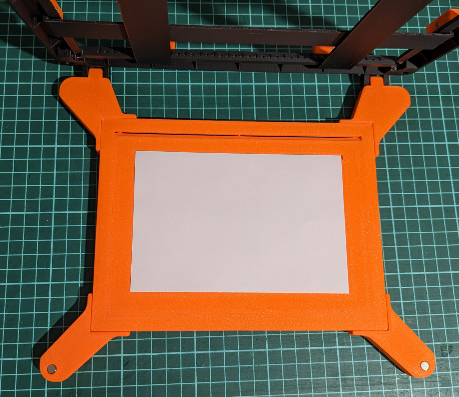 Darkroom easel by Stenno23 Download free STL model