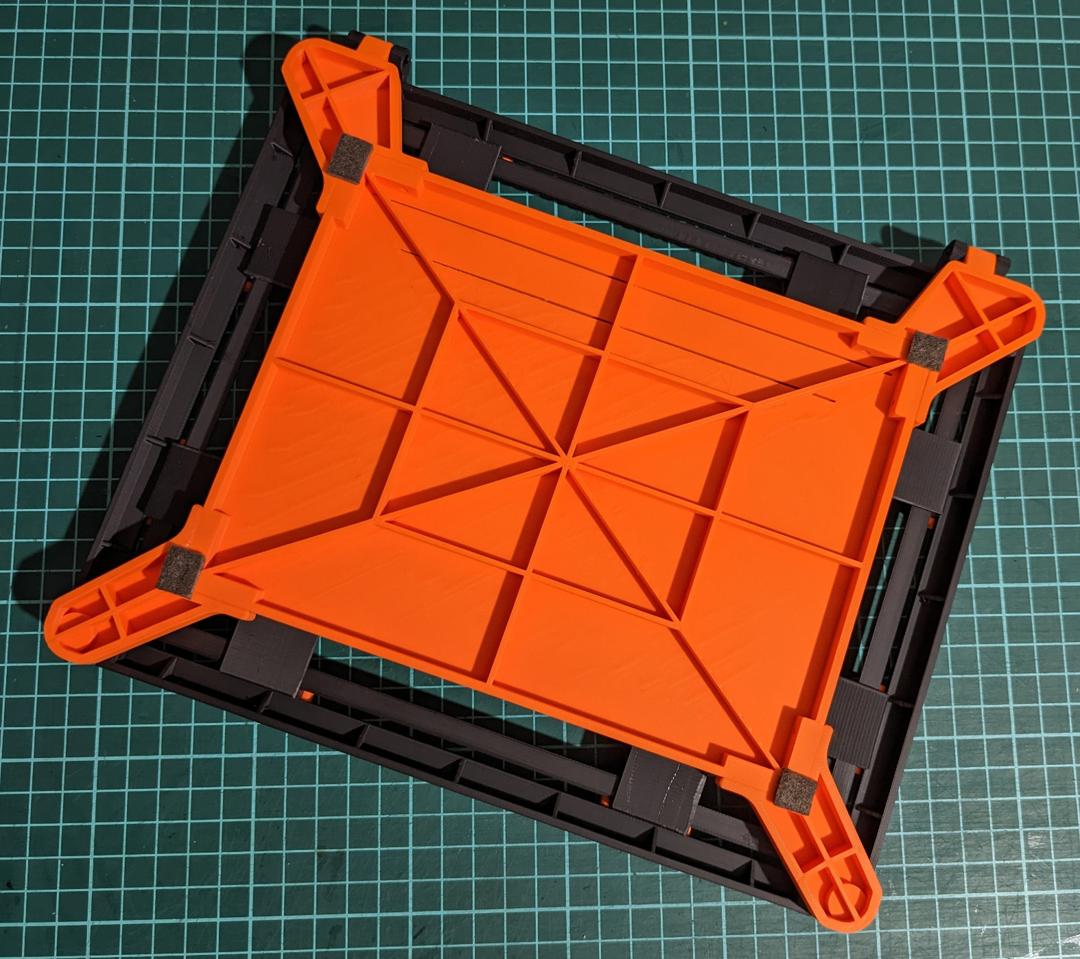 Darkroom easel by Stenno23 Download free STL model