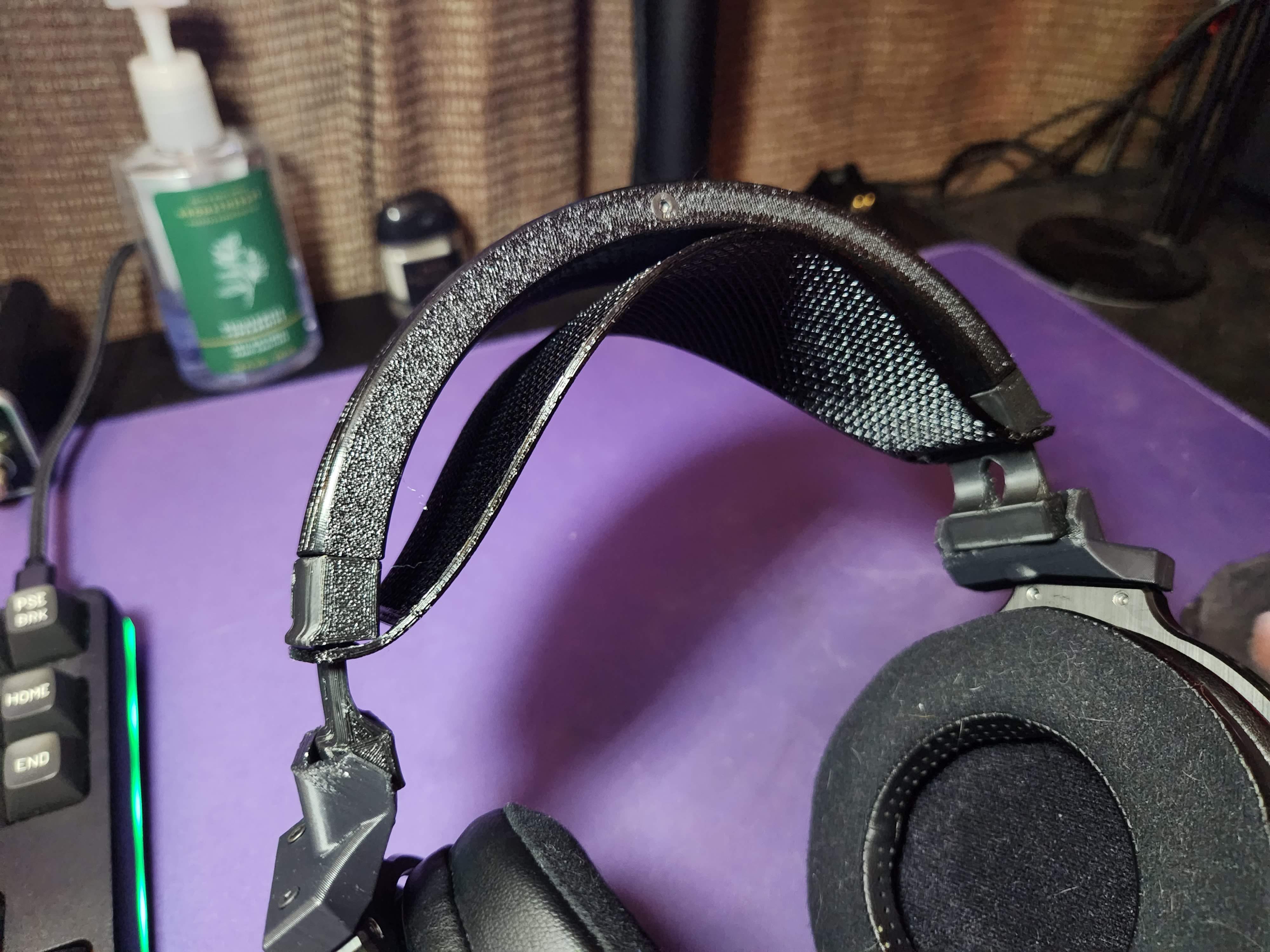 Miniatura 5 do modelo 3D Capra Headband v2
