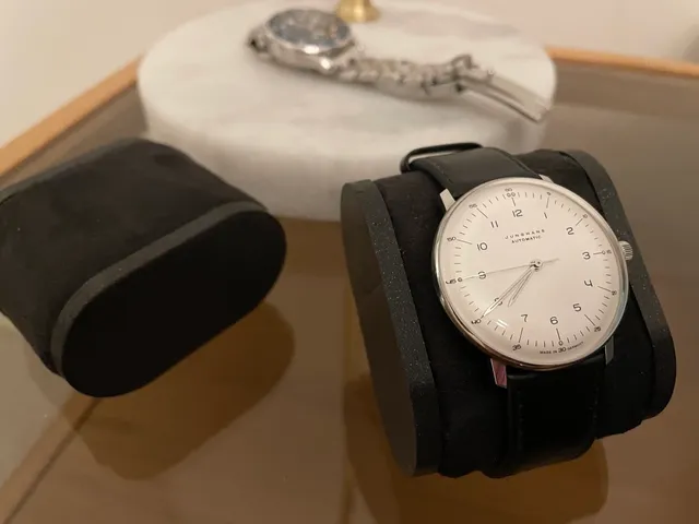 Simple Watch Pillow