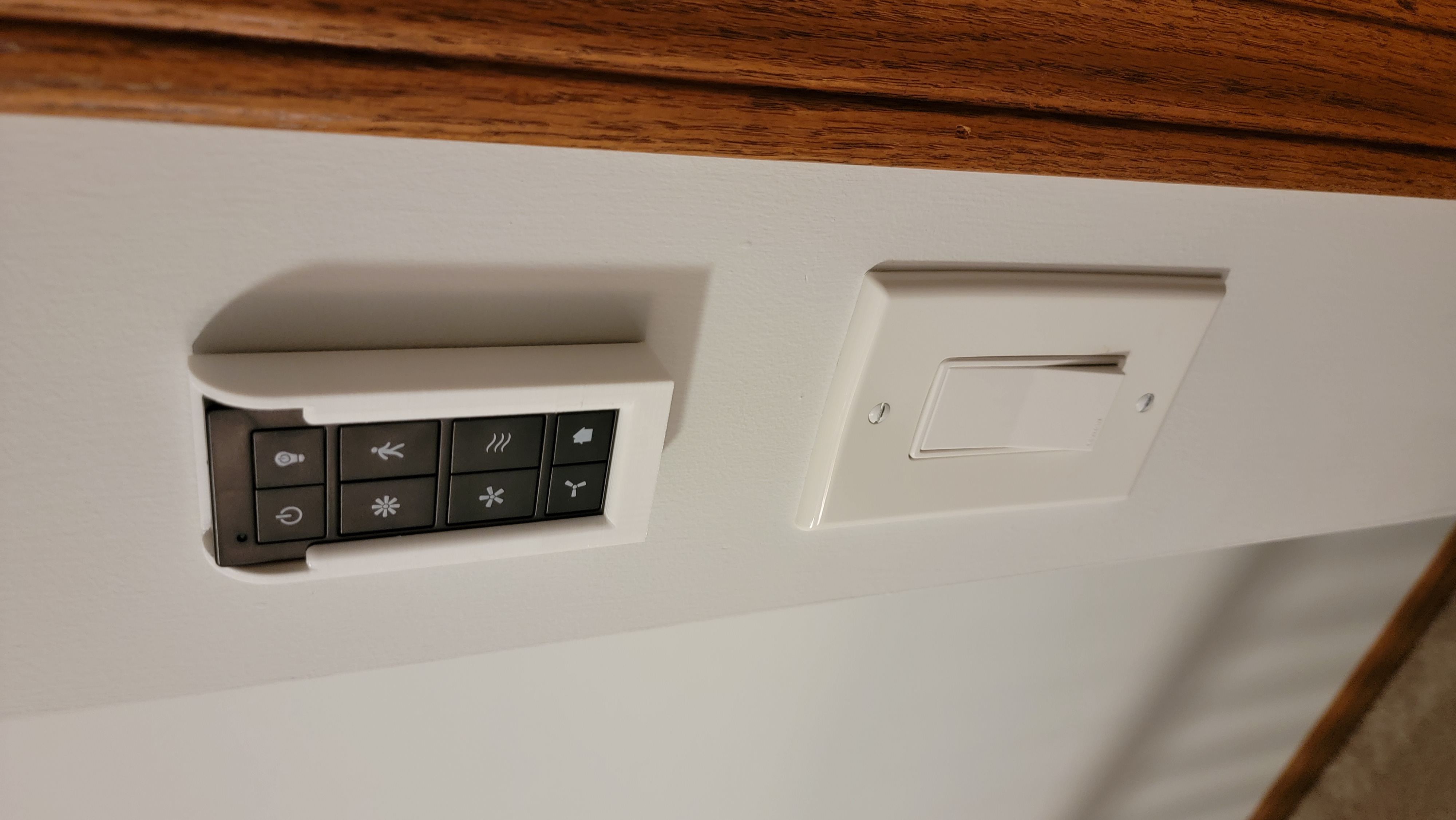 Honeywell Fan Remote wall mount by Mark Download free STL model