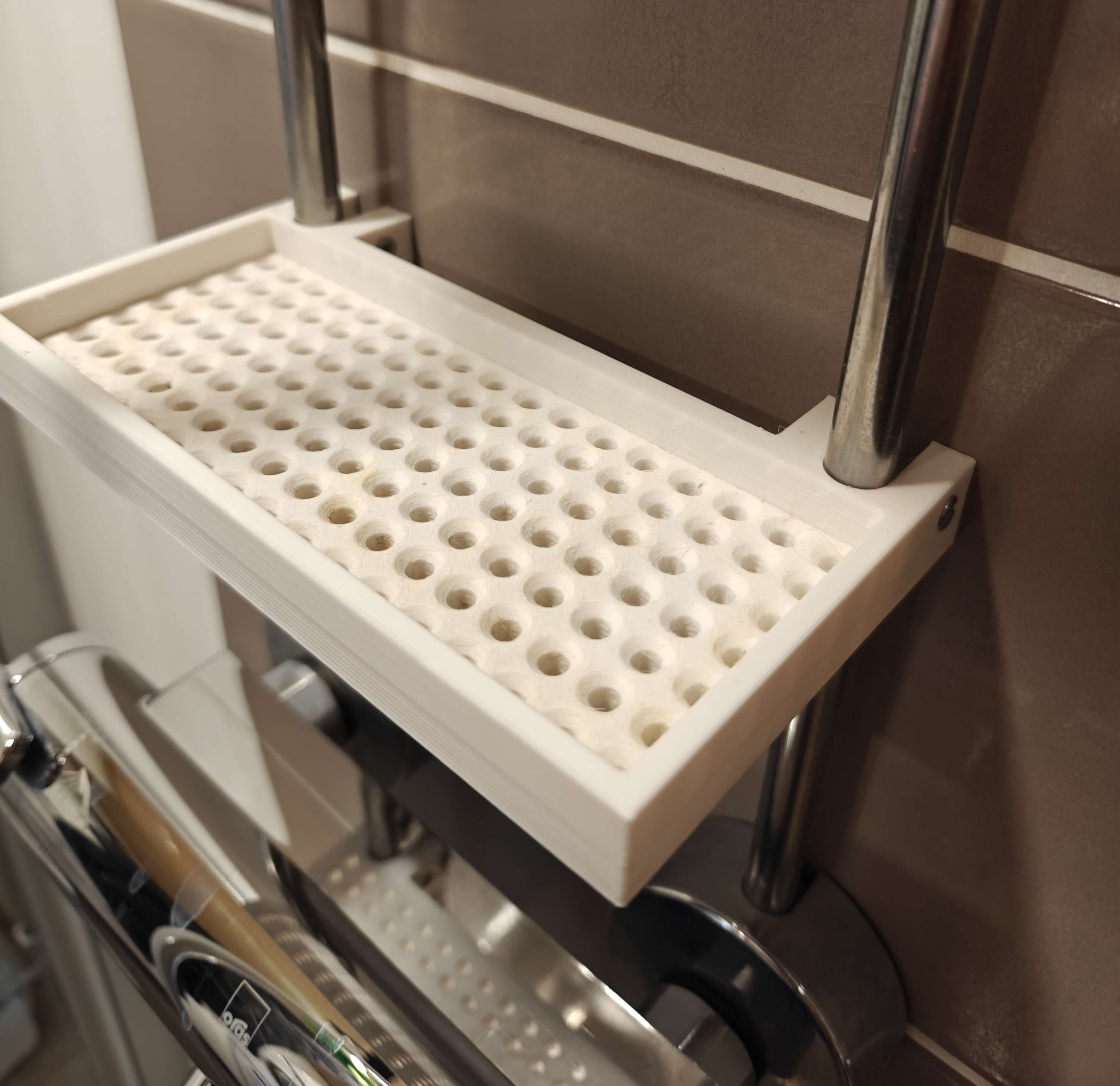 Shower shelf