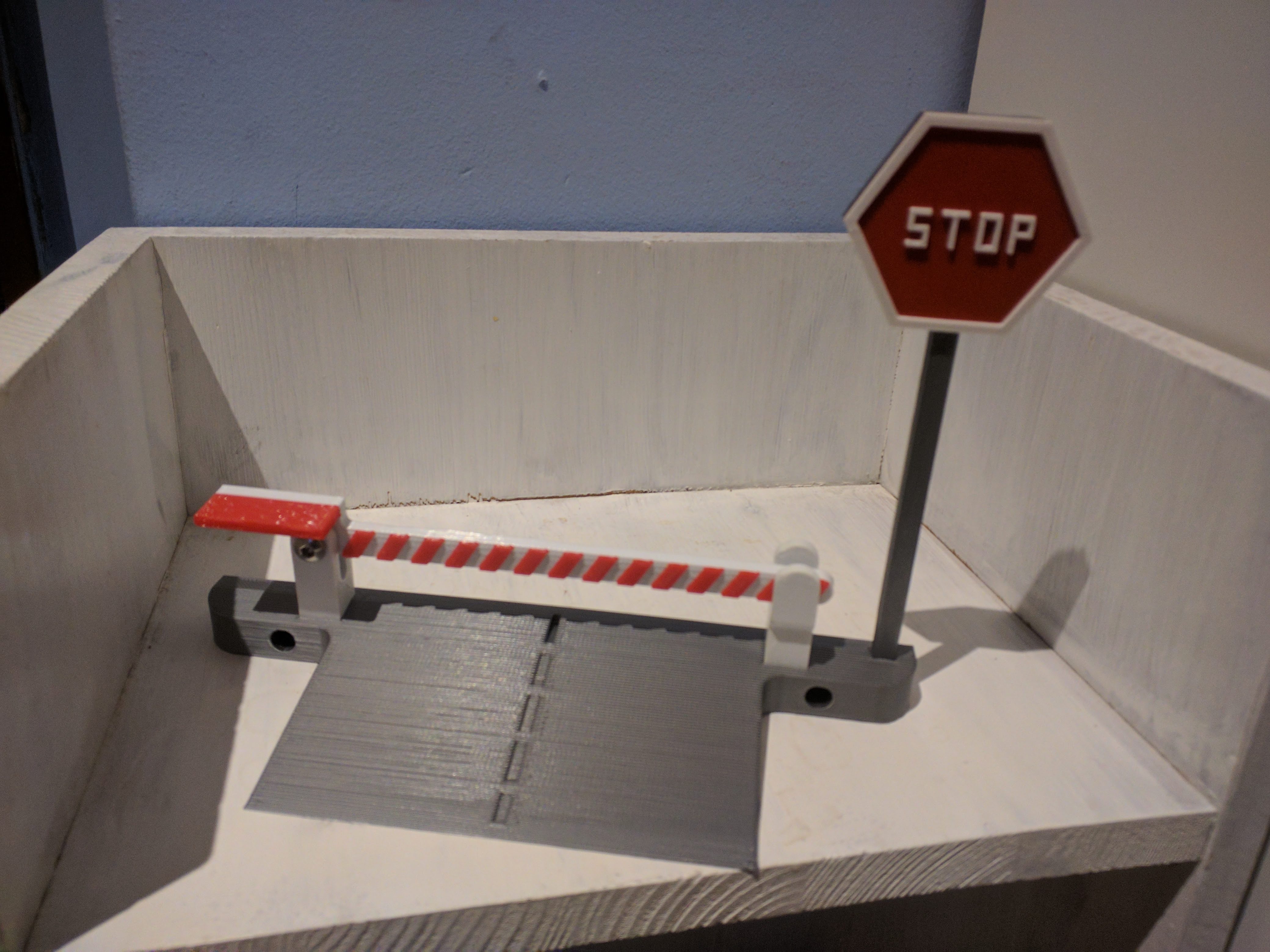 brio railway crossing
