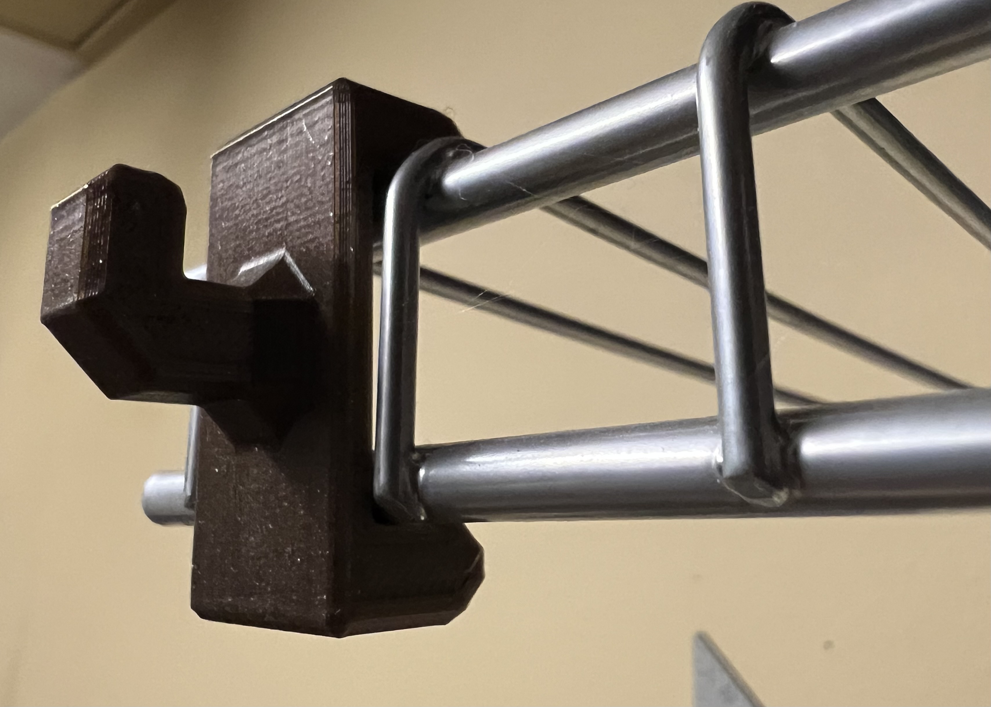 Wire shelf clipon hook by Drums501 Download free STL model