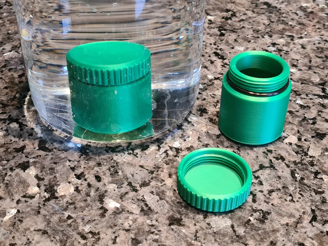 Waterproof Container (O-ring included) by PointNemo, Download free STL  model