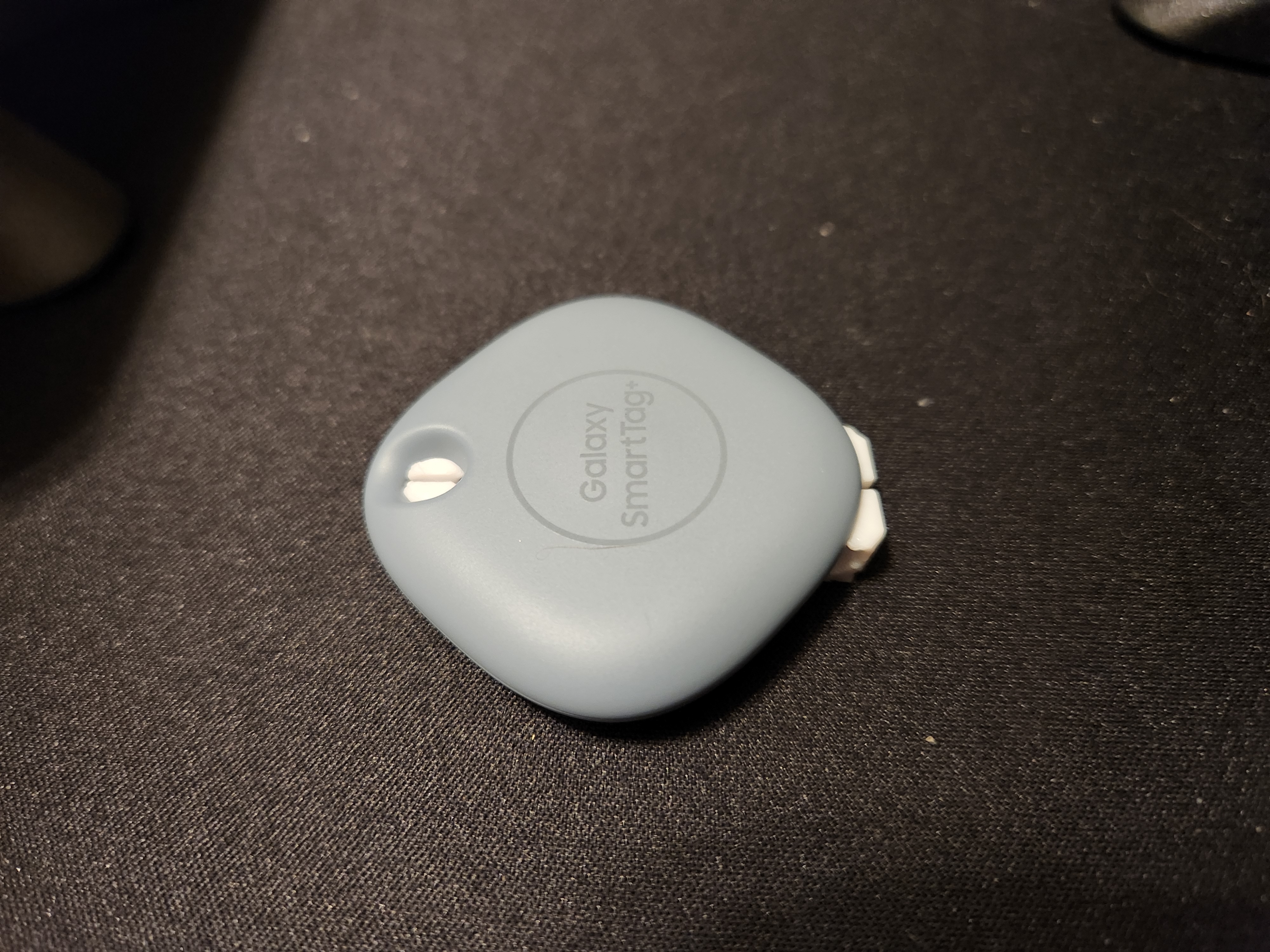 SmartTag+ clip to mount with command strips