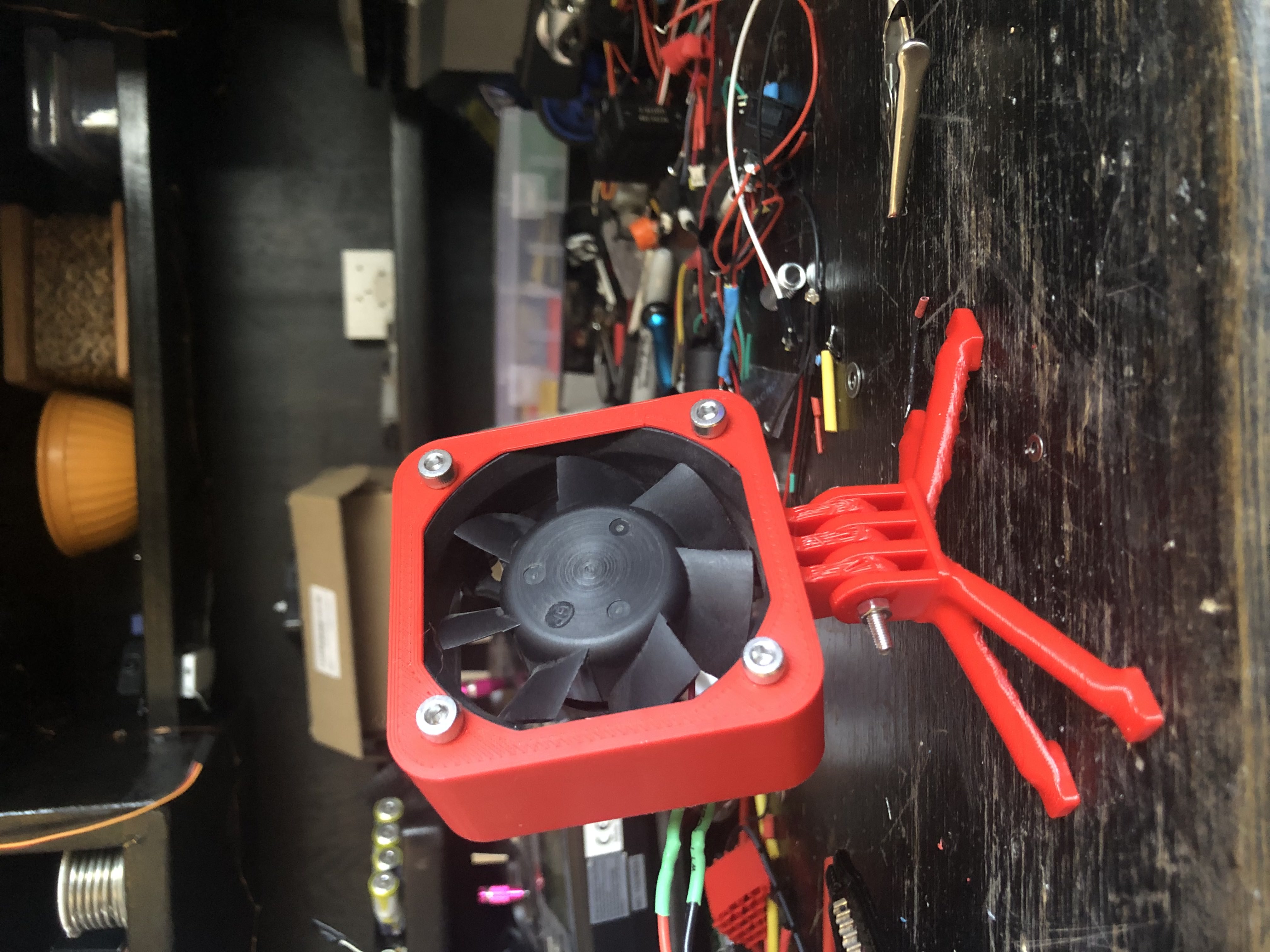 Adjustable Solder Fume Extractor by Digital 3D Download free