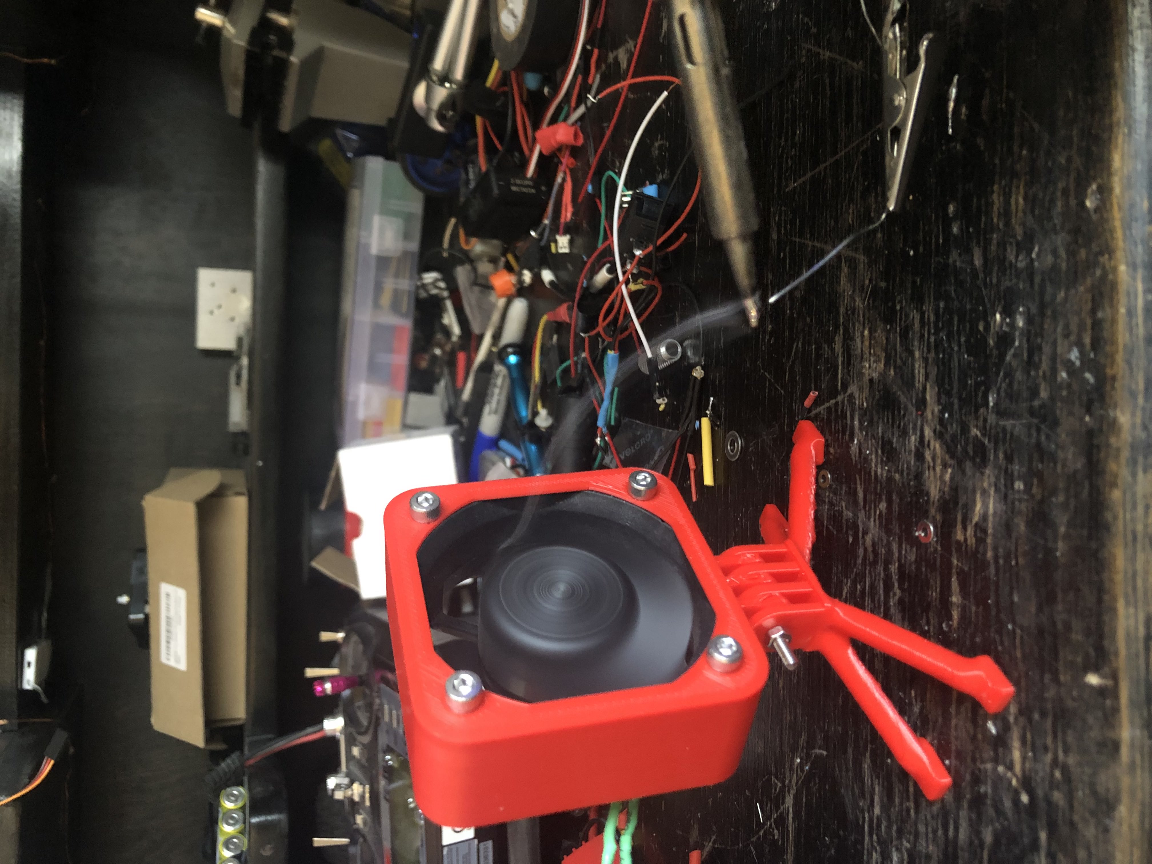 Adjustable Solder Fume Extractor by Digital 3D Download free