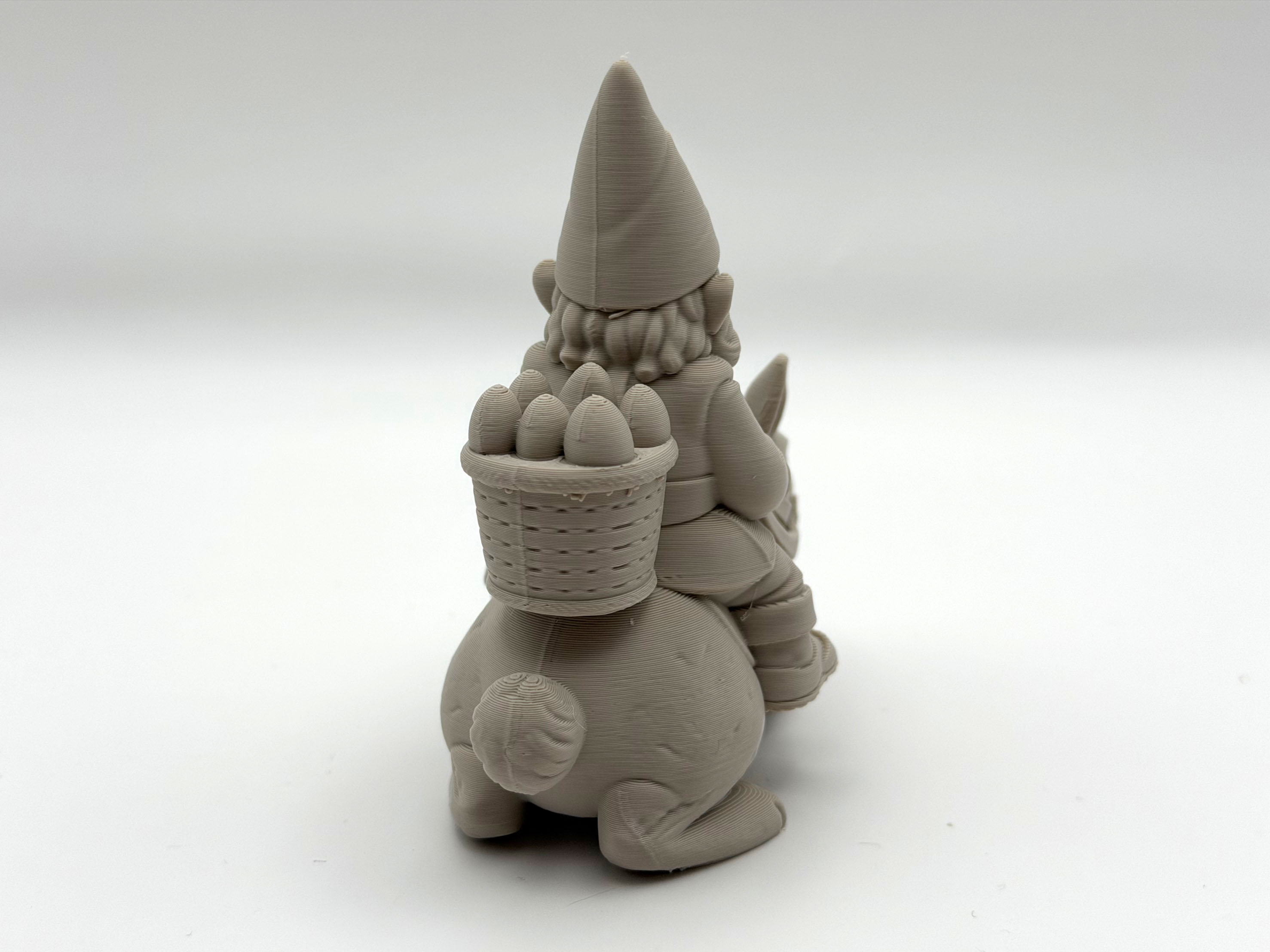 Miniatura 5 do modelo 3D Easter Hunter Gnome