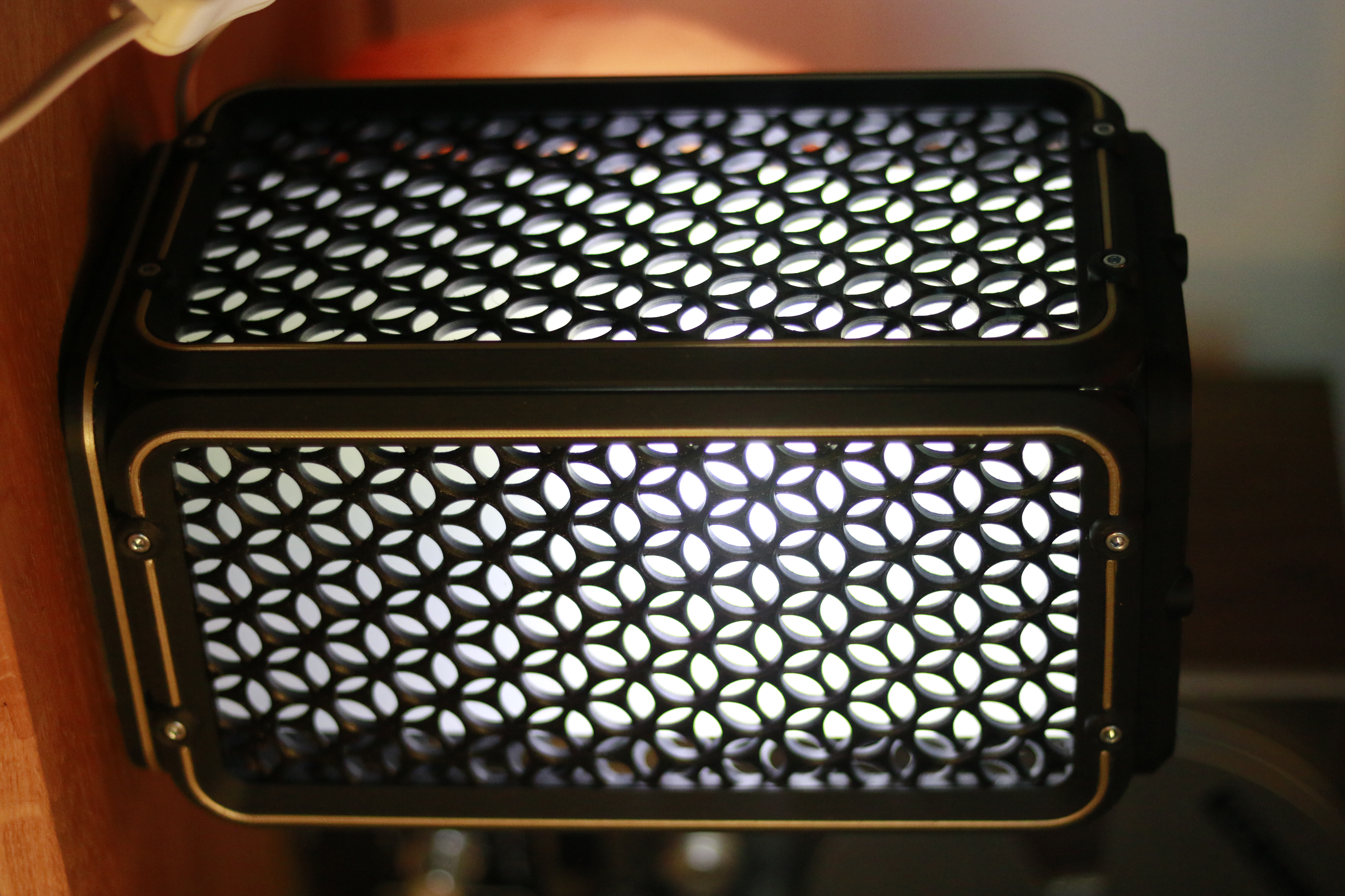 lampshade with cheese grater mesh (ikea GRÖNÖ)