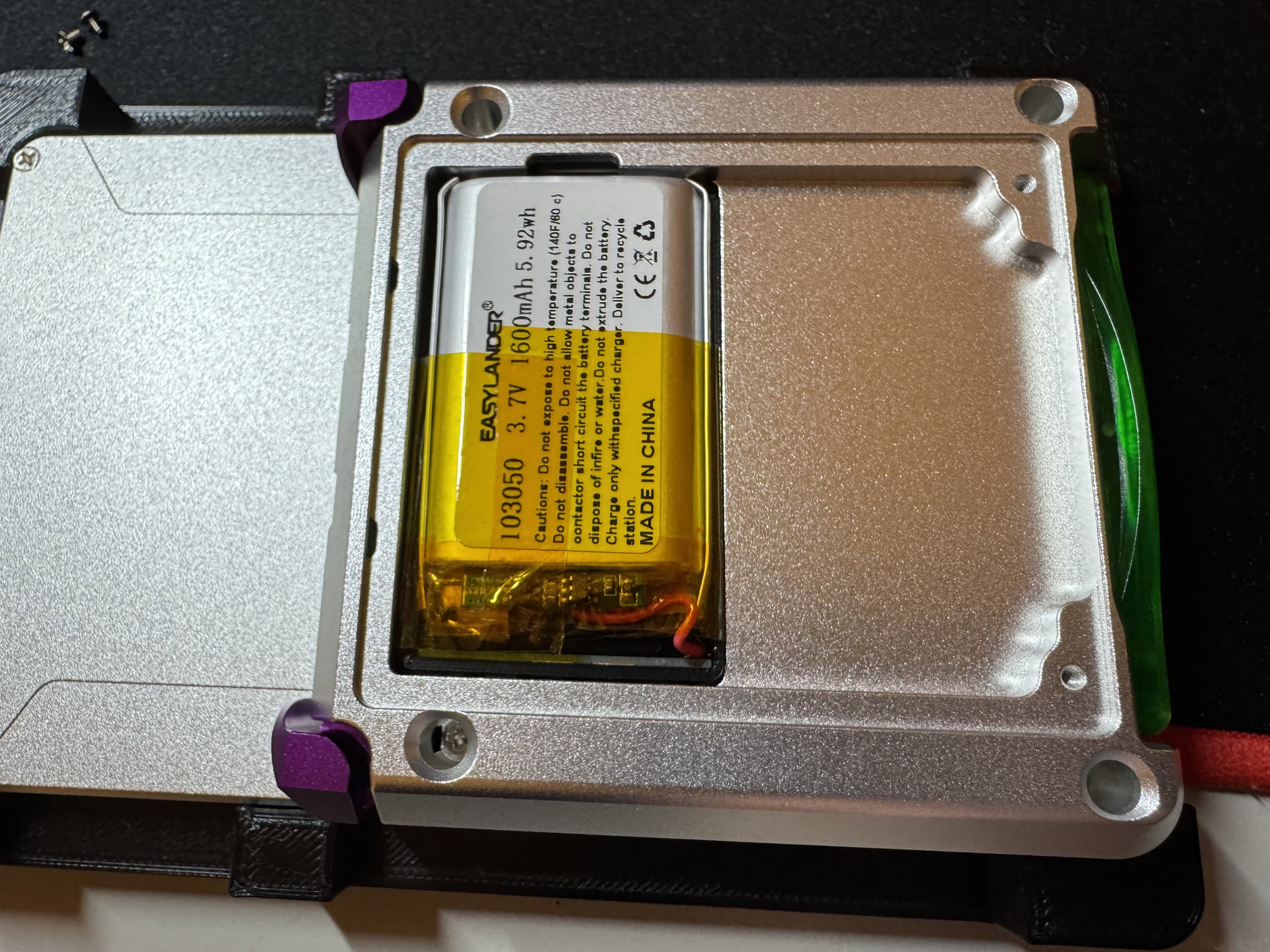 Boxypixel Unhinged SP - Removeable 103050 1600mAh Battery