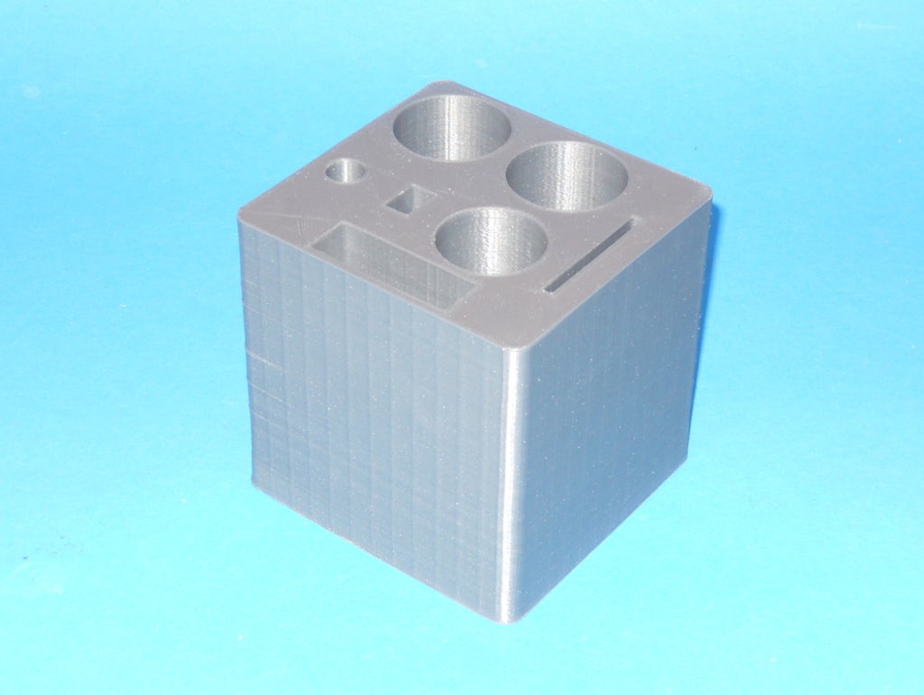 Miniatura 2 do modelo 3D 3D Printing Tool Caddy