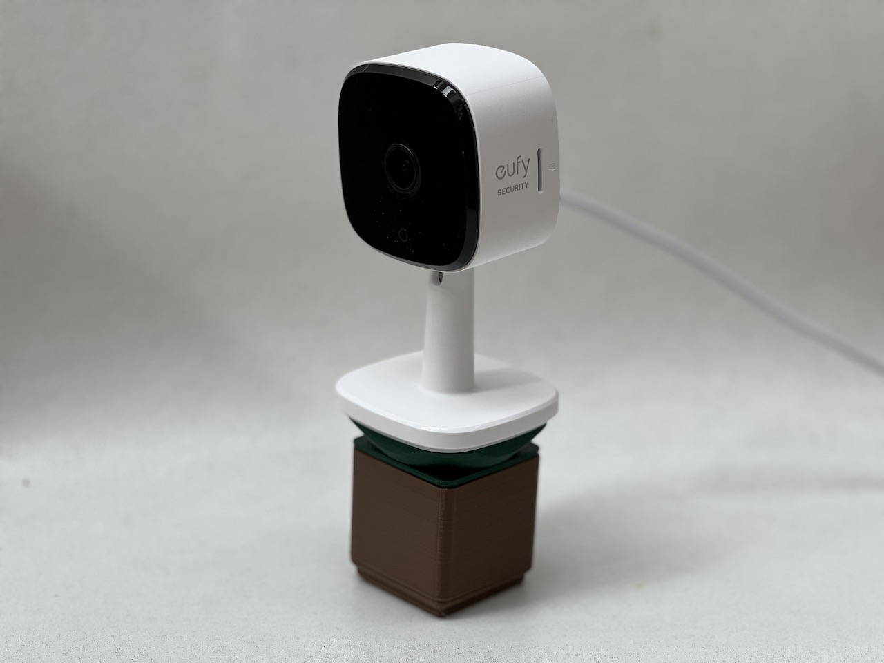 Gridfinity Eufy Solo IndoorCam C24 3D model thumbnail