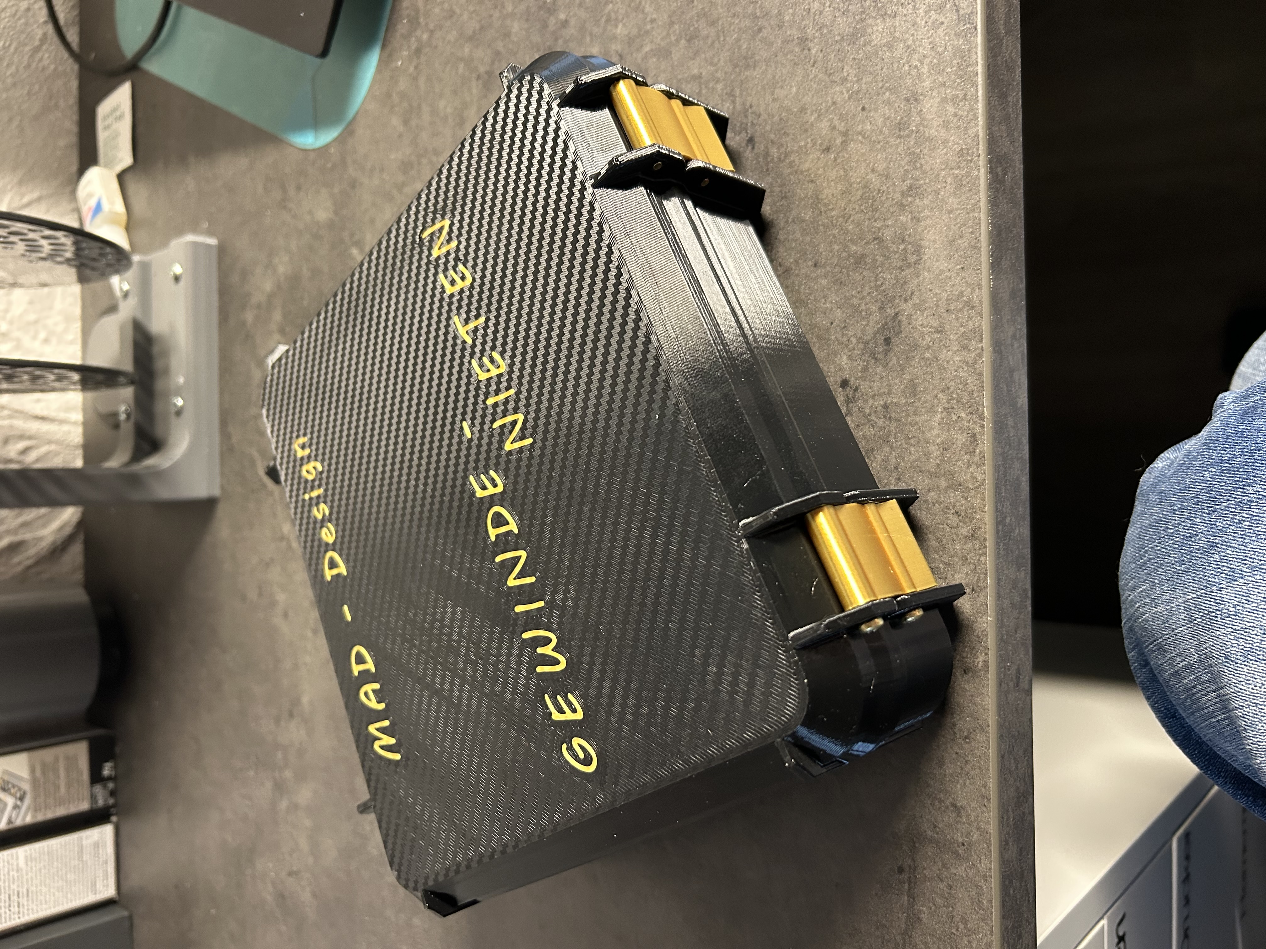Tool box parametric for threaded rivets tool