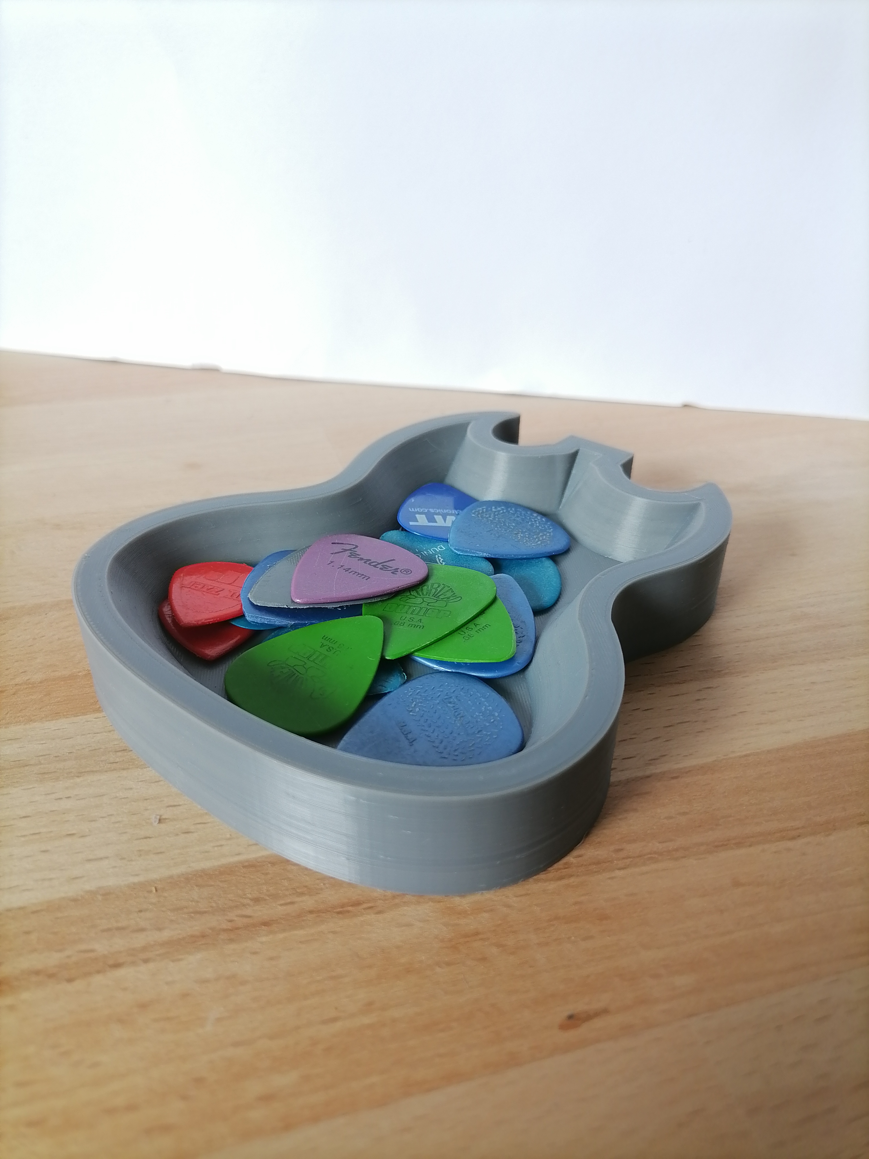 3D Printed Case for Guitar and Bass Picks in the Shape of an SG Guitar