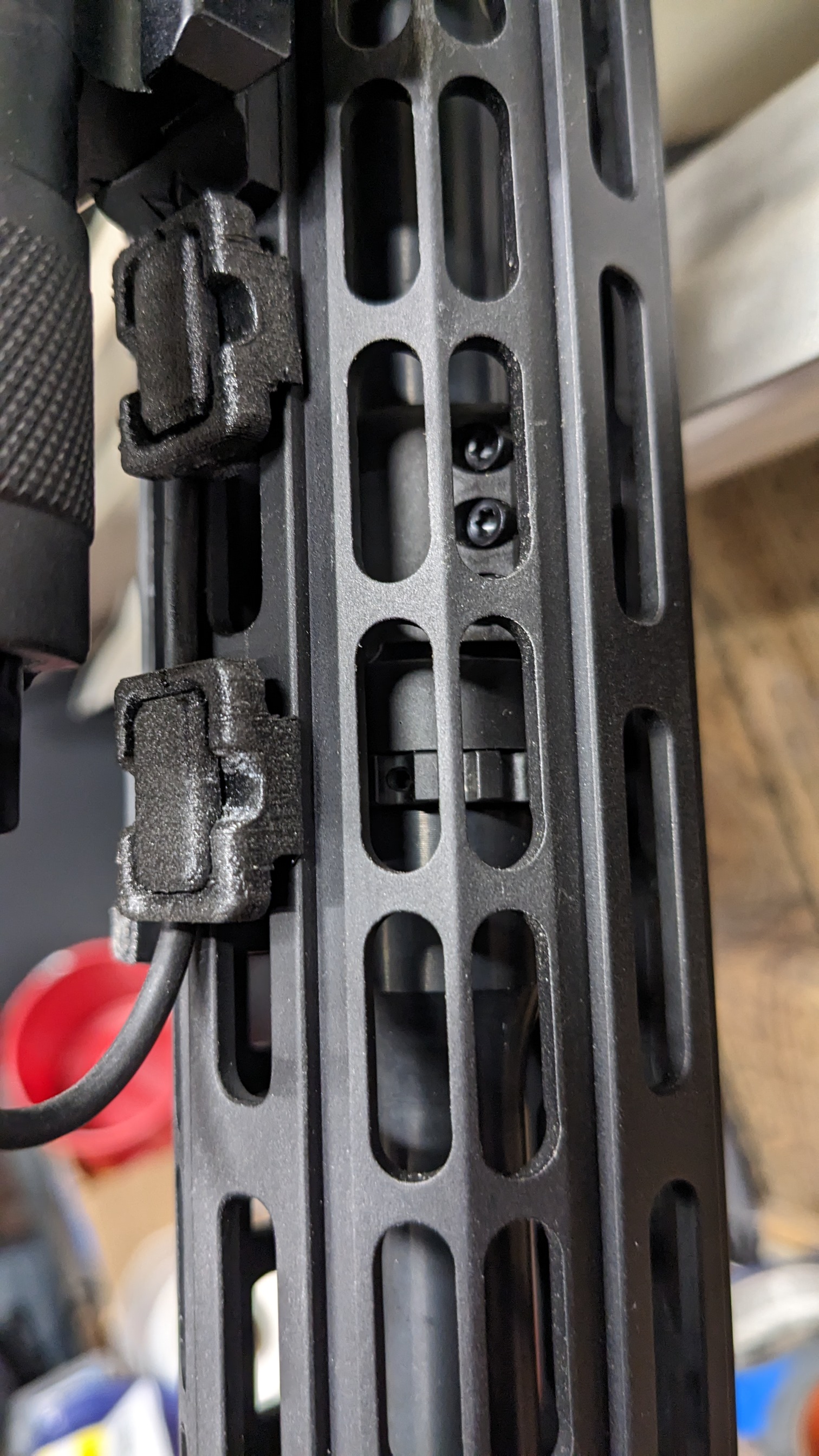 Toolless MLOK Wire Control Guides by GonzoStrange Download free STL
