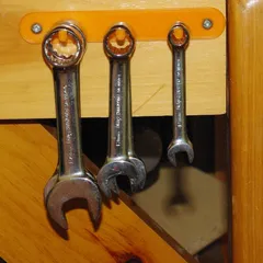 Simple Tool Hanger
