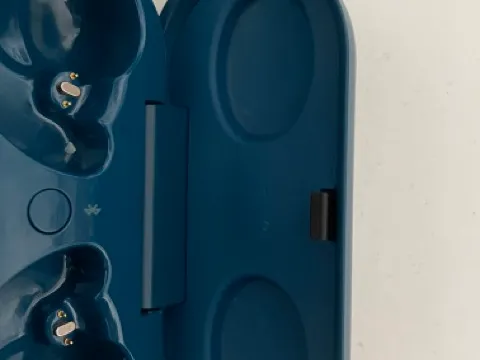 Bose Sport Charging Case Latch