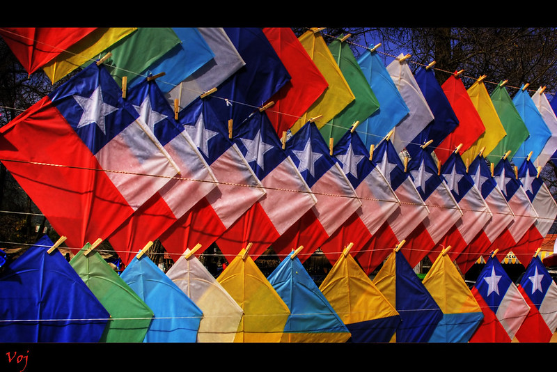 Traditional DIY Chilean Kite 'Volantín'