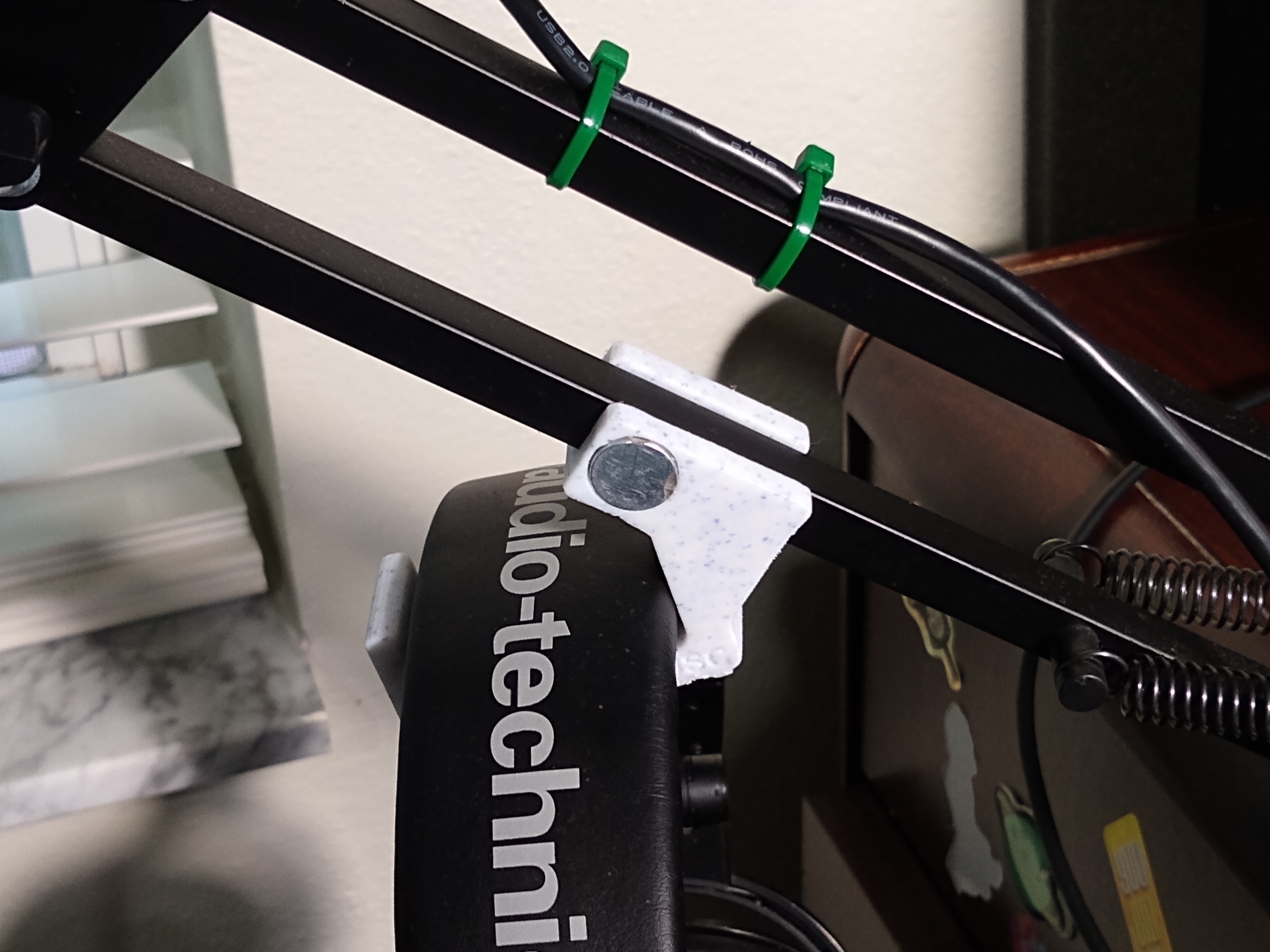 Headphones Mic Stand Magnetic Hook