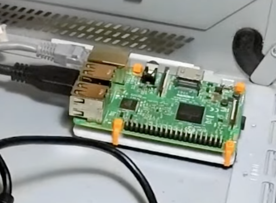 Raspbery Pi Zip Tie Base