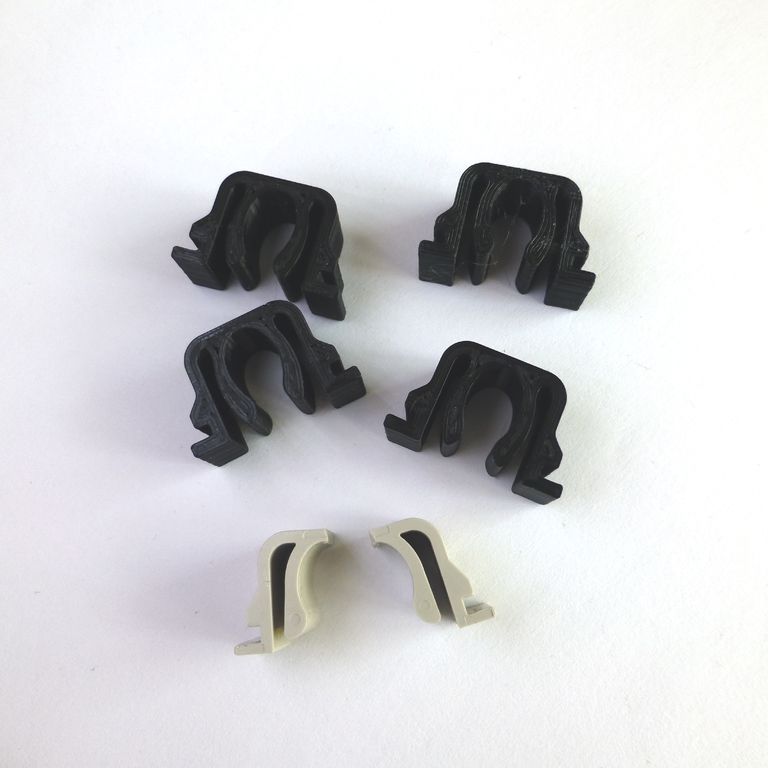 4 Clip Di Fissaggio Per Pannello Frontale Lian-Li PC-B25S – Stampa 3D In PLA+ Nero