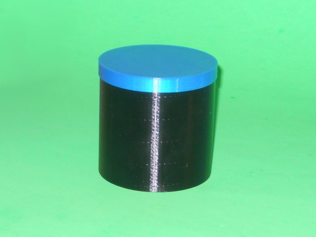 Miniatura 2 do modelo 3D Parametric Round Container