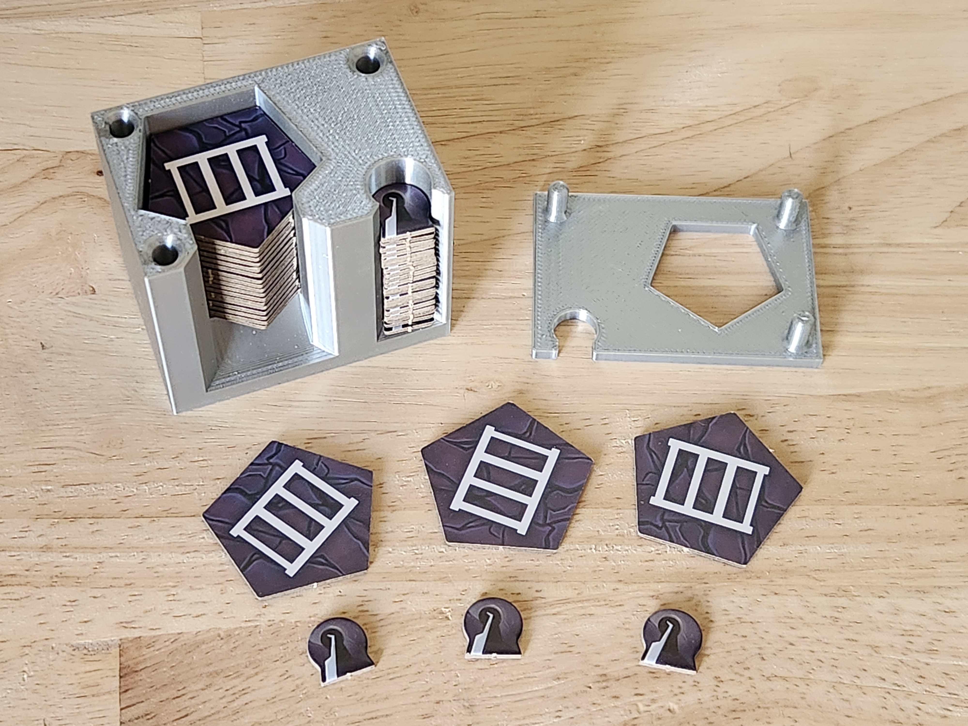 Clank! Prisoners and Lockpicks Holder