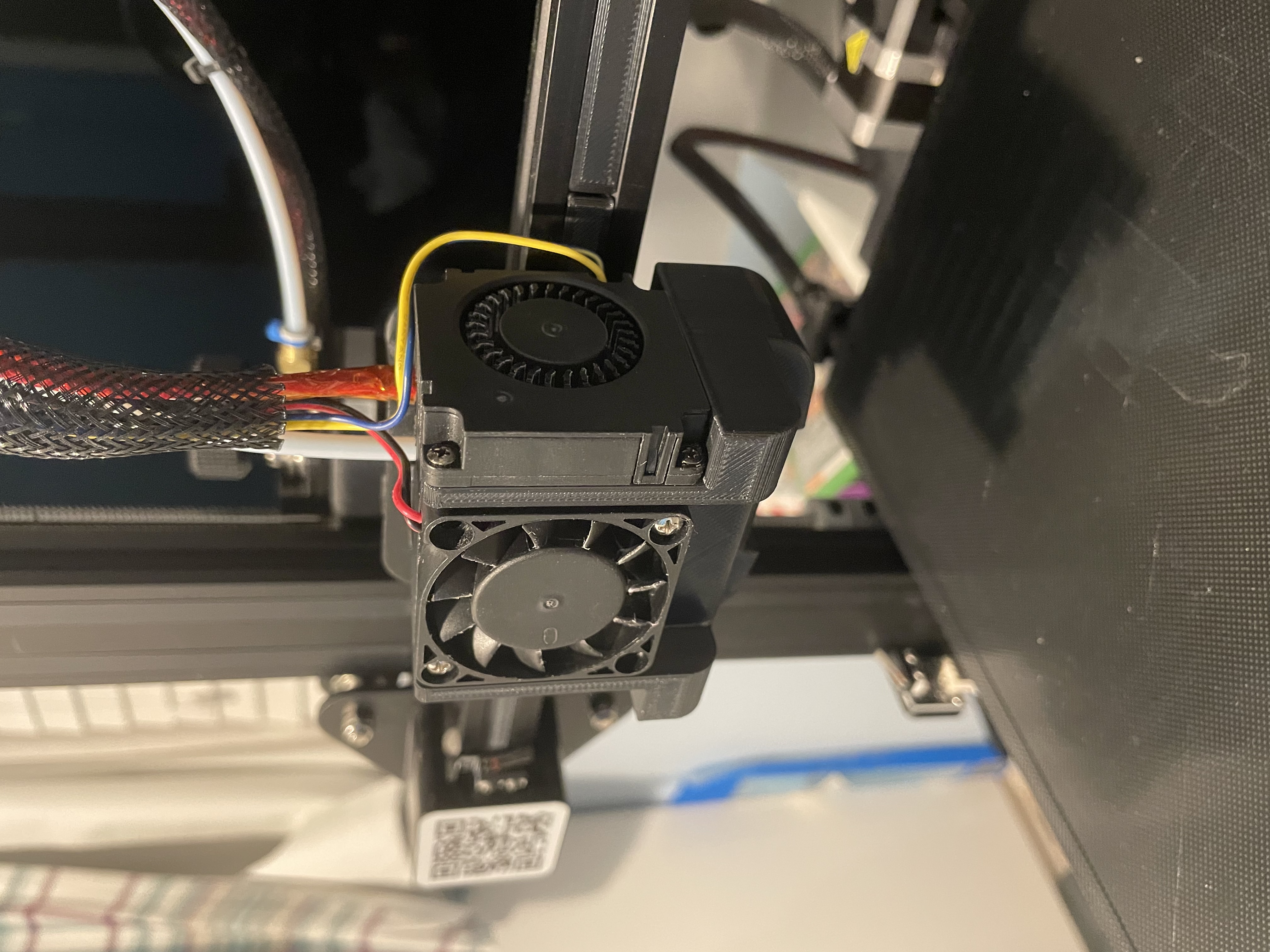 Dual 4010 Mini Satsana for Ender 3 V2 (Adjustable height) 3D model thumbnail