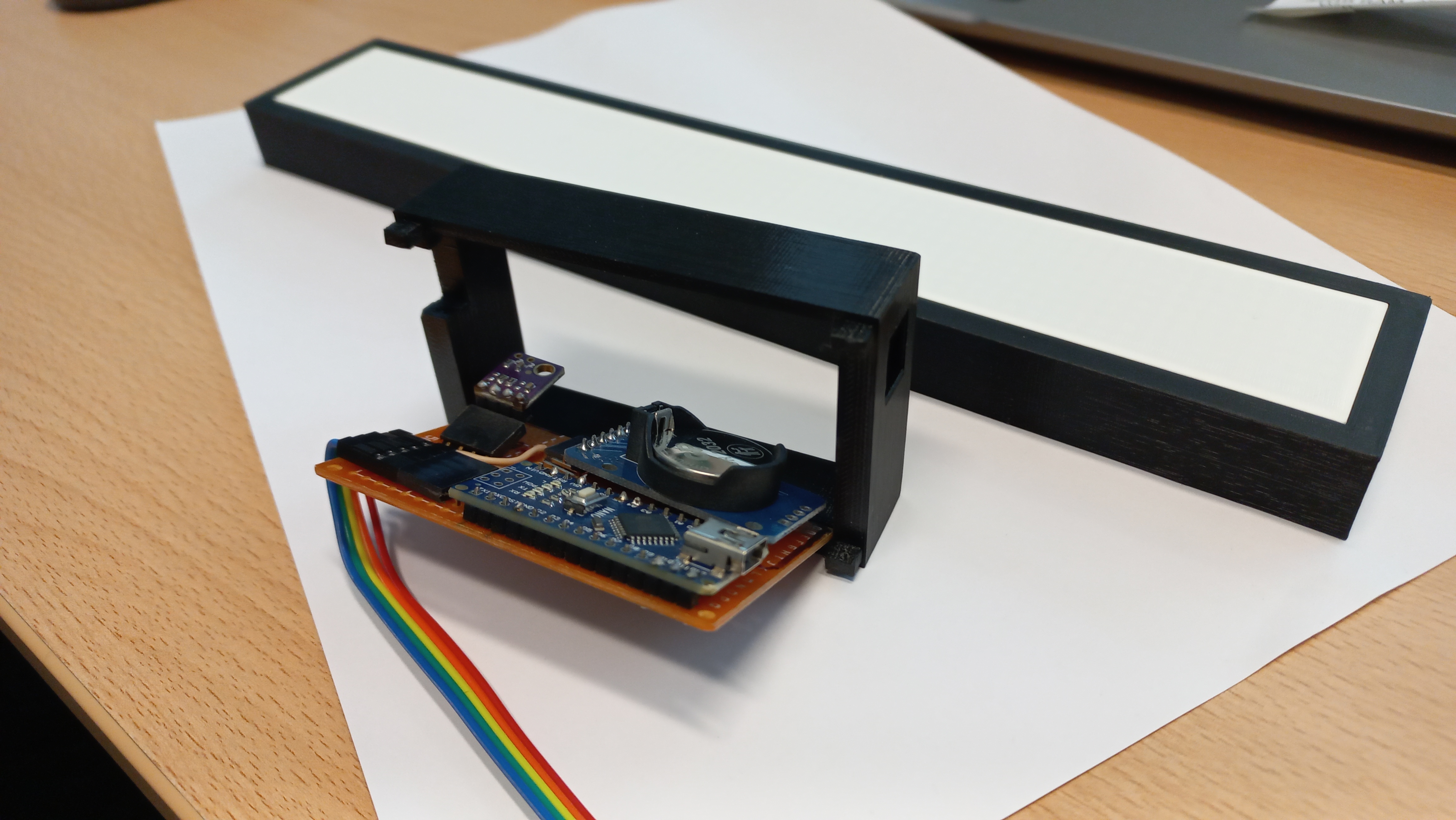 Miniatura 19 do modelo 3D Dot matrix display Clock frame with shader