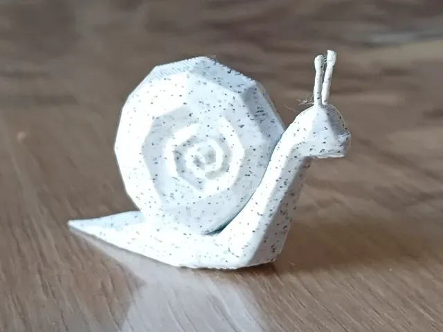 Low-poly snail