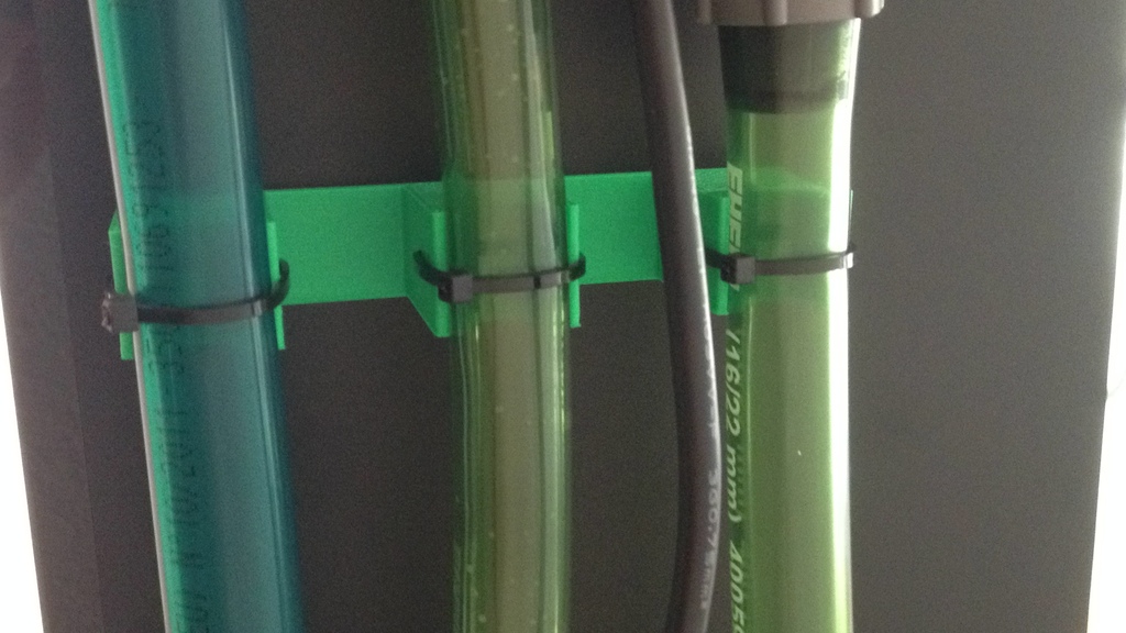 Aquarium tube holder (16/22) by Jumping69 Download free STL model