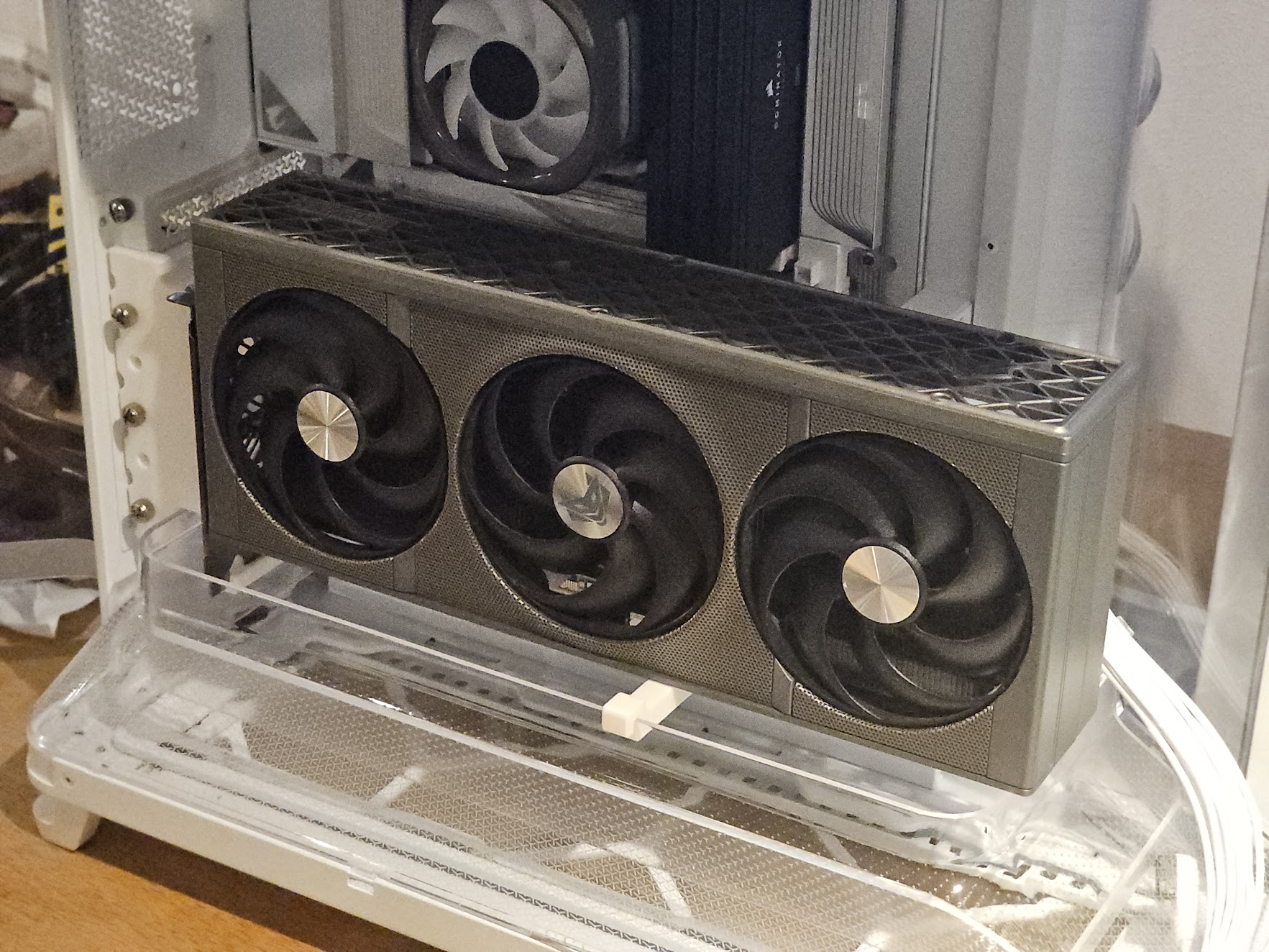 AIR 5400 vertical GPU mount bracket