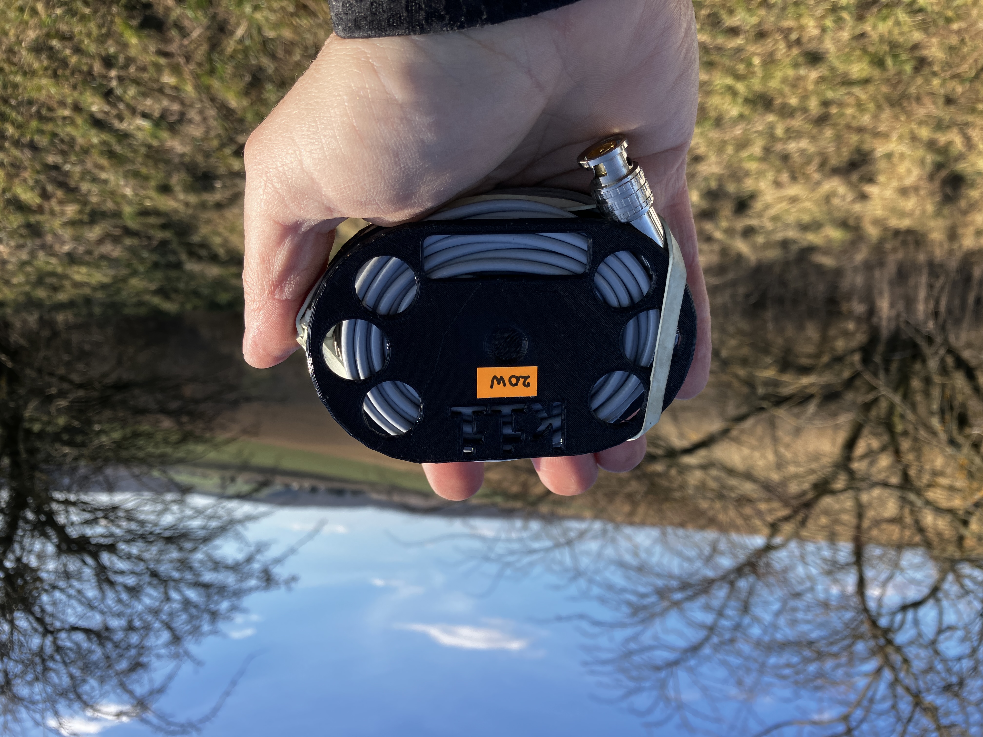 Tiny Portable EFHW Antenna