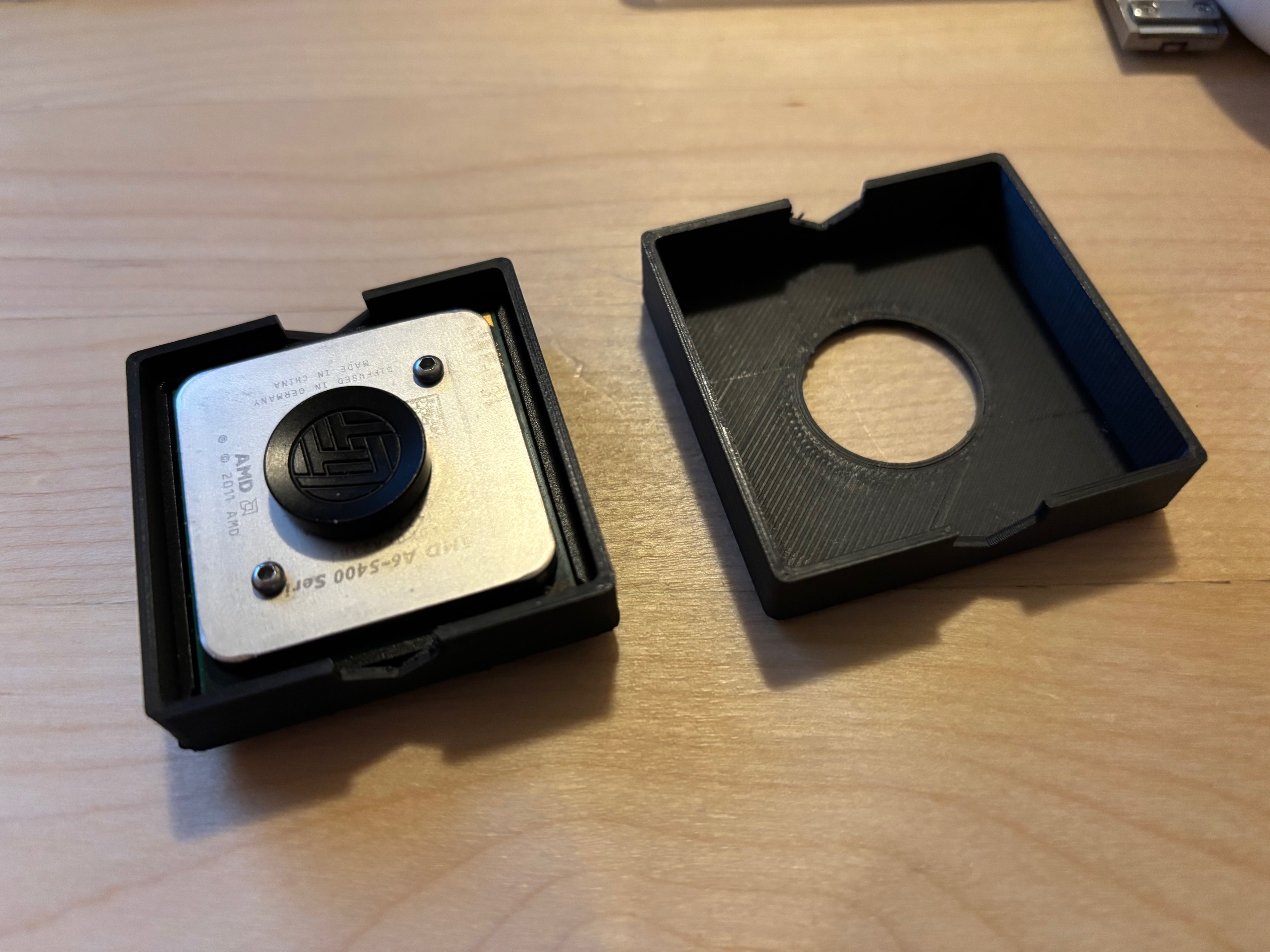 LTT CPU Fidget Spinner Protector