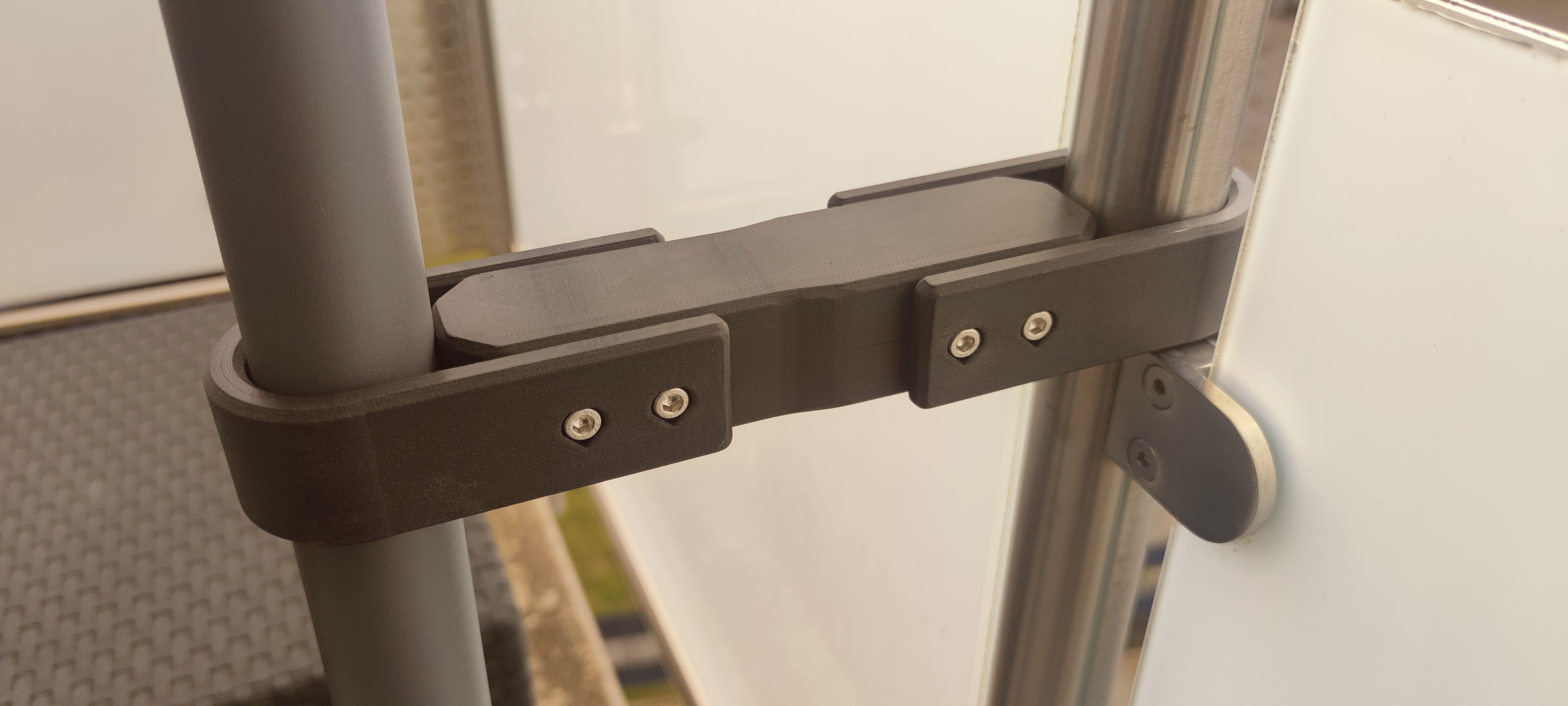 Umbrella Clamp (.stp & .f3d included!) by daclasen Download free STL