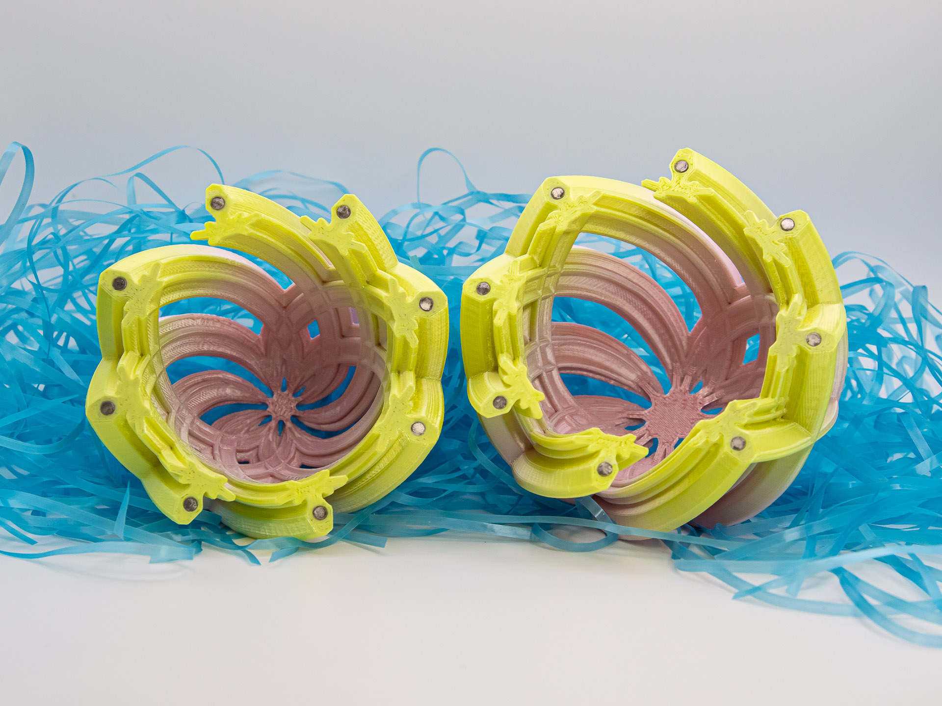 Miniatura 4 do modelo 3D Large Spiral Easter Egg