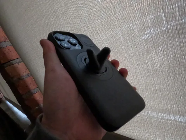 Quadlock Phone Stand