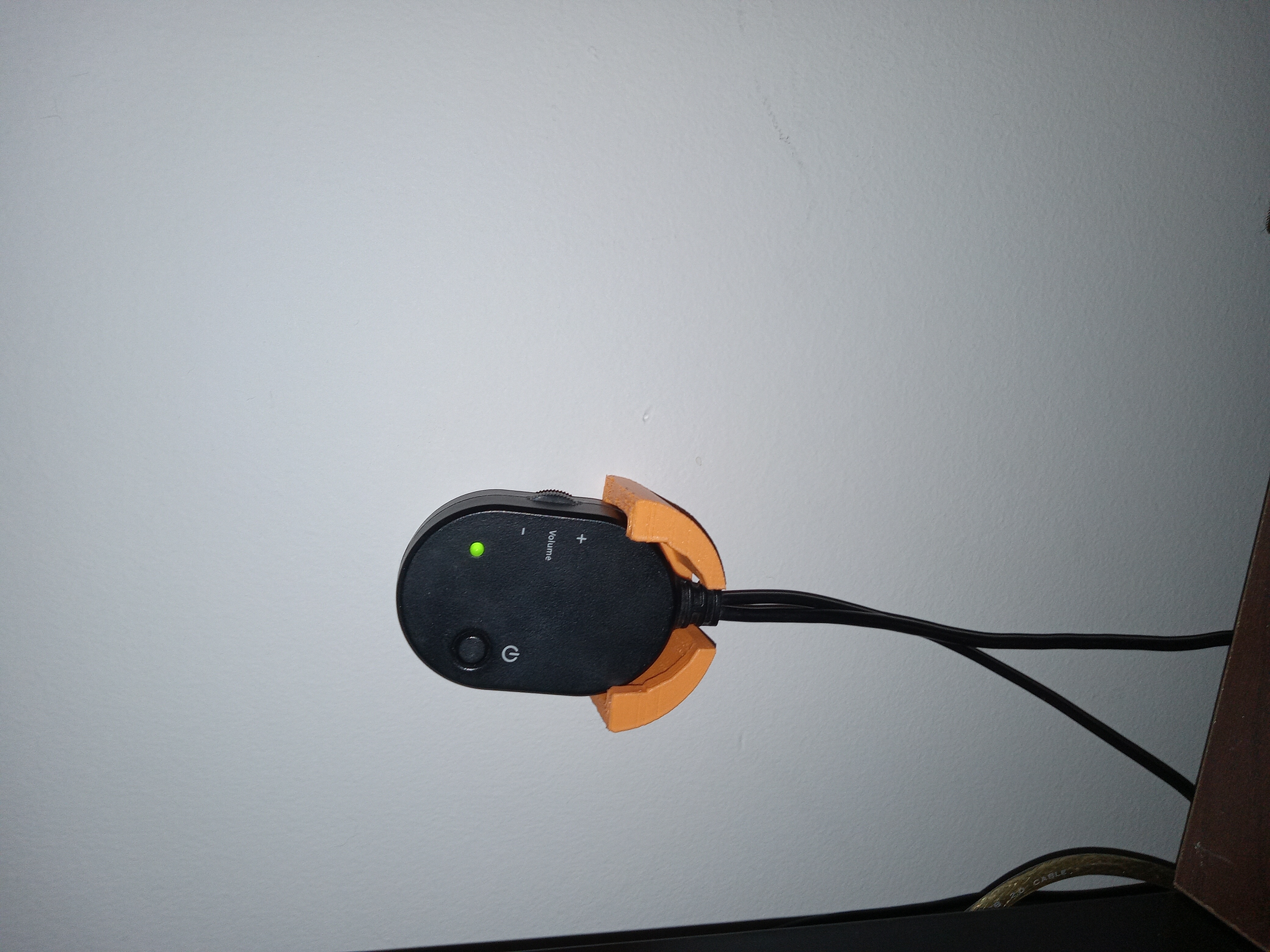logitech volume bracket