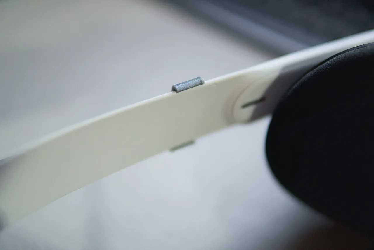Oculus Quest 2 Elite Link Cable Clip by forestkatsch-old