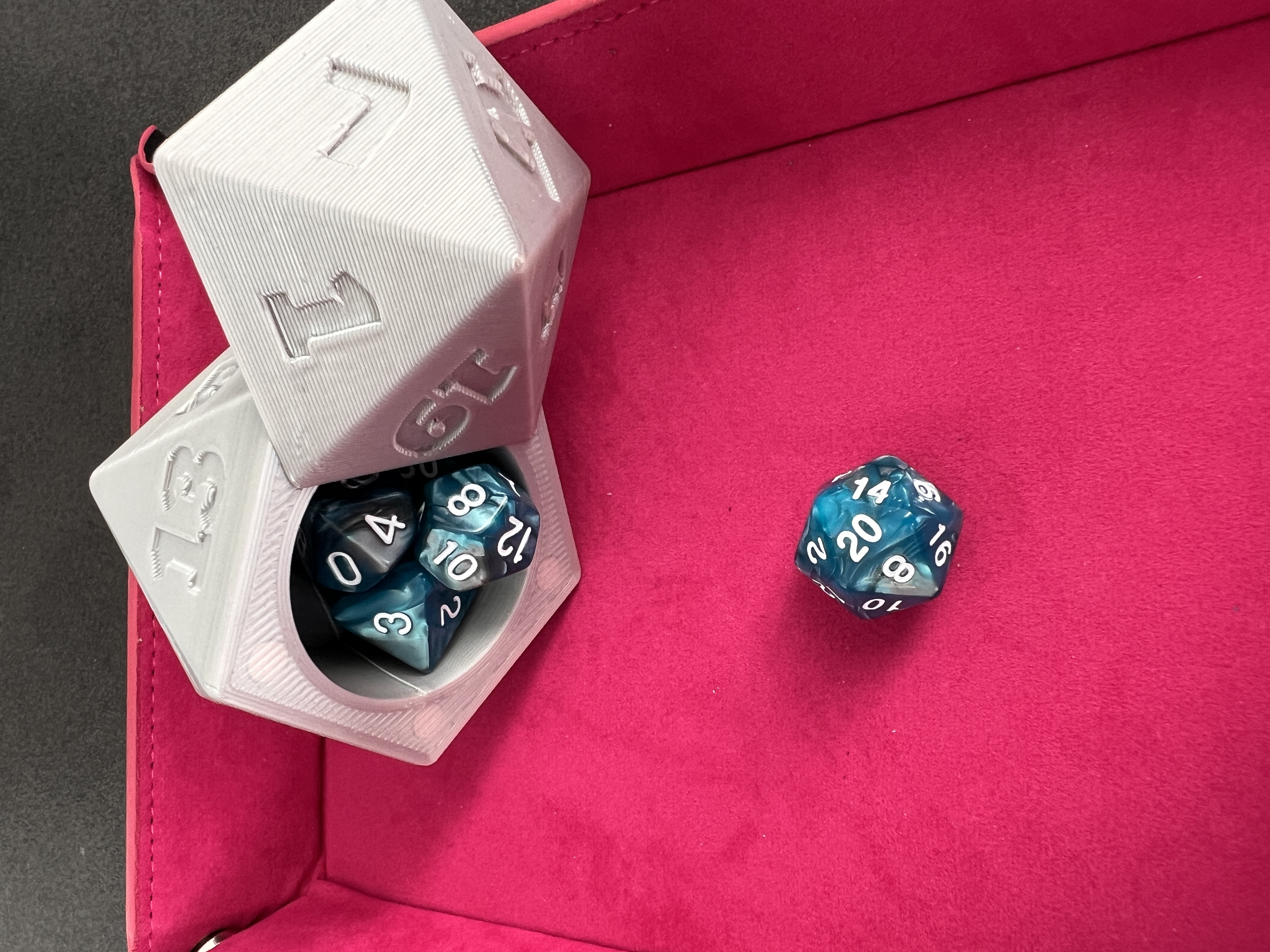 RollSafe | Dice Storage | magnetic and threaded version