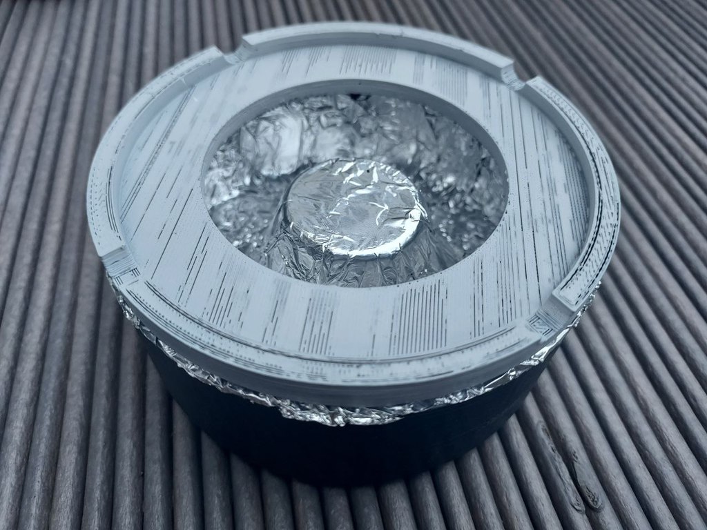 Miniatura 4 do modelo 3D Windproof ash tray