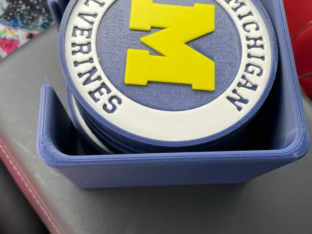 Michigan Wolverines coaster set with box