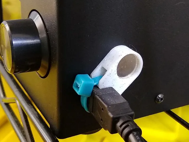 USB Magnet & Zip Tie Holder