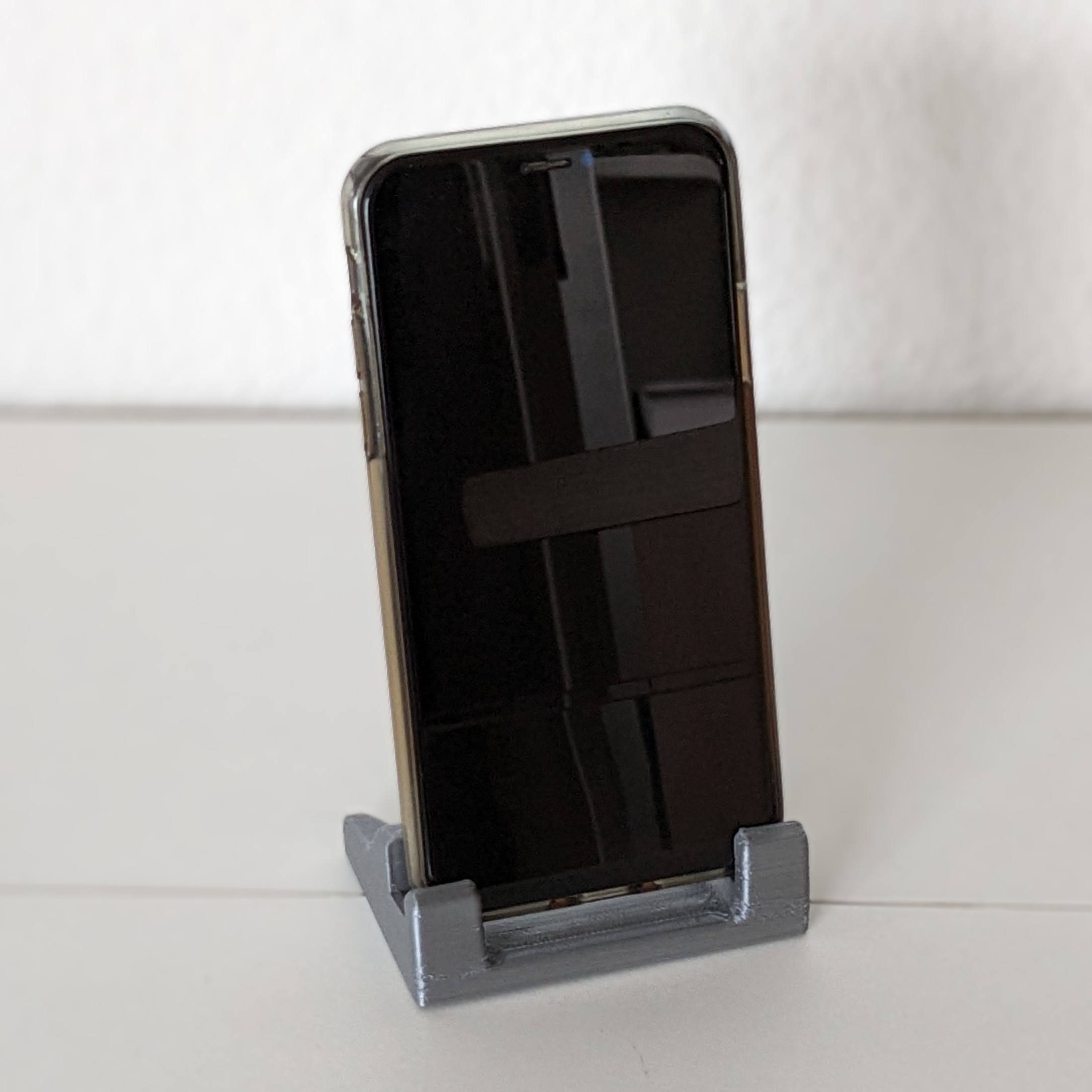 Simple Mobile Phone Stand