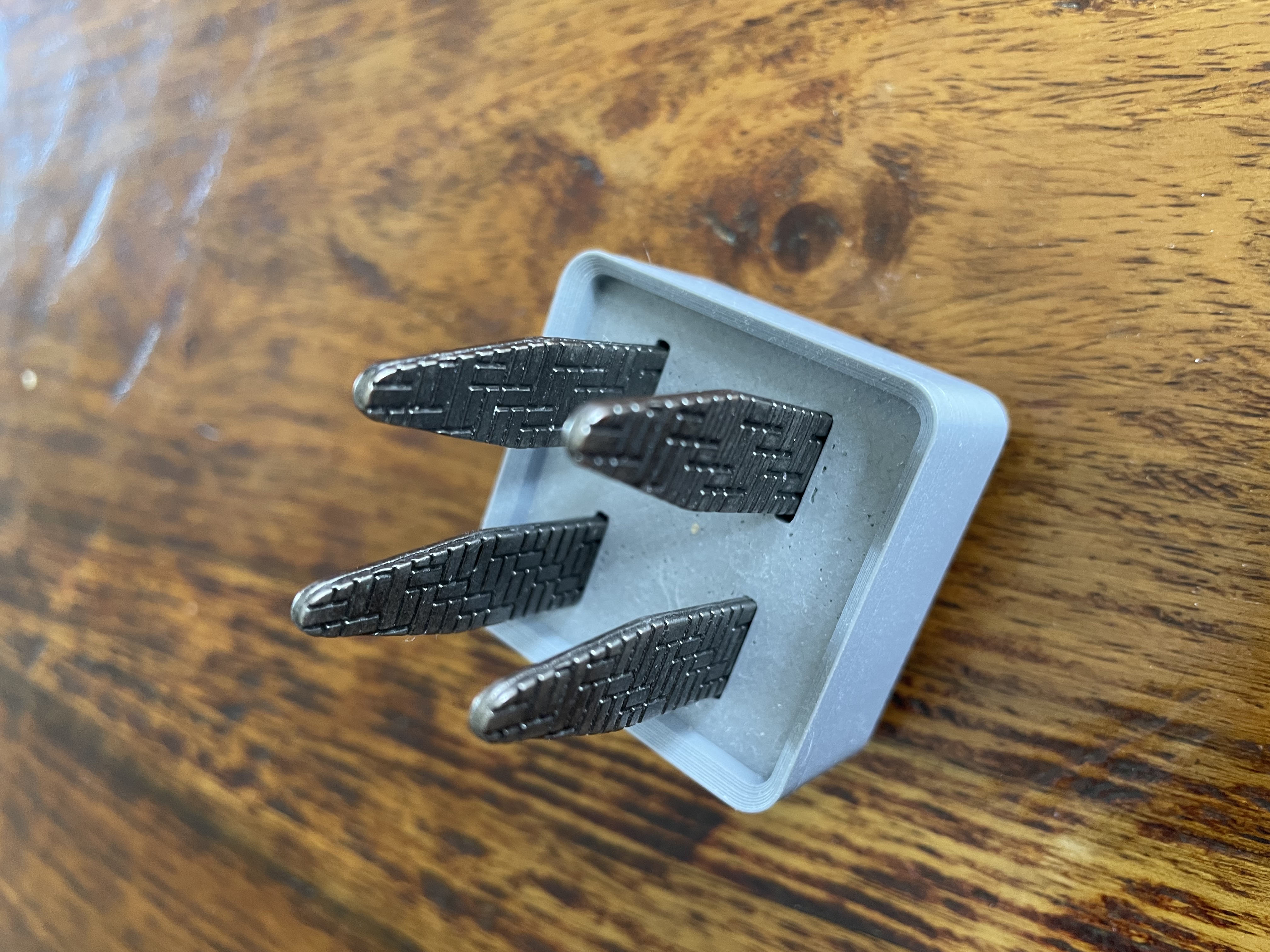 Gridfinity Shirt Collar Stays Holder