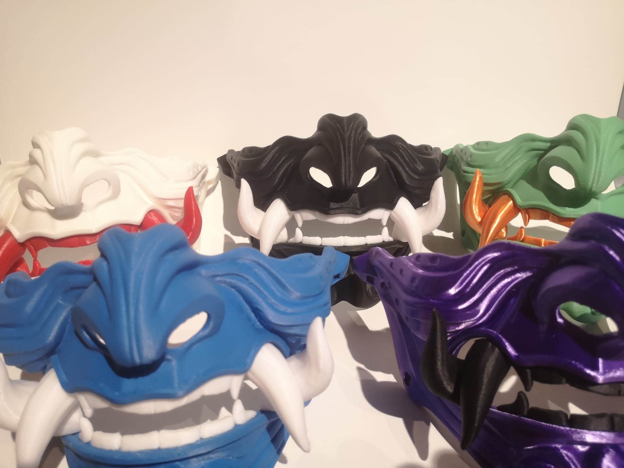 Miniatura 2 do modelo 3D Samurai Mask Model 3 (split for multiple colors)