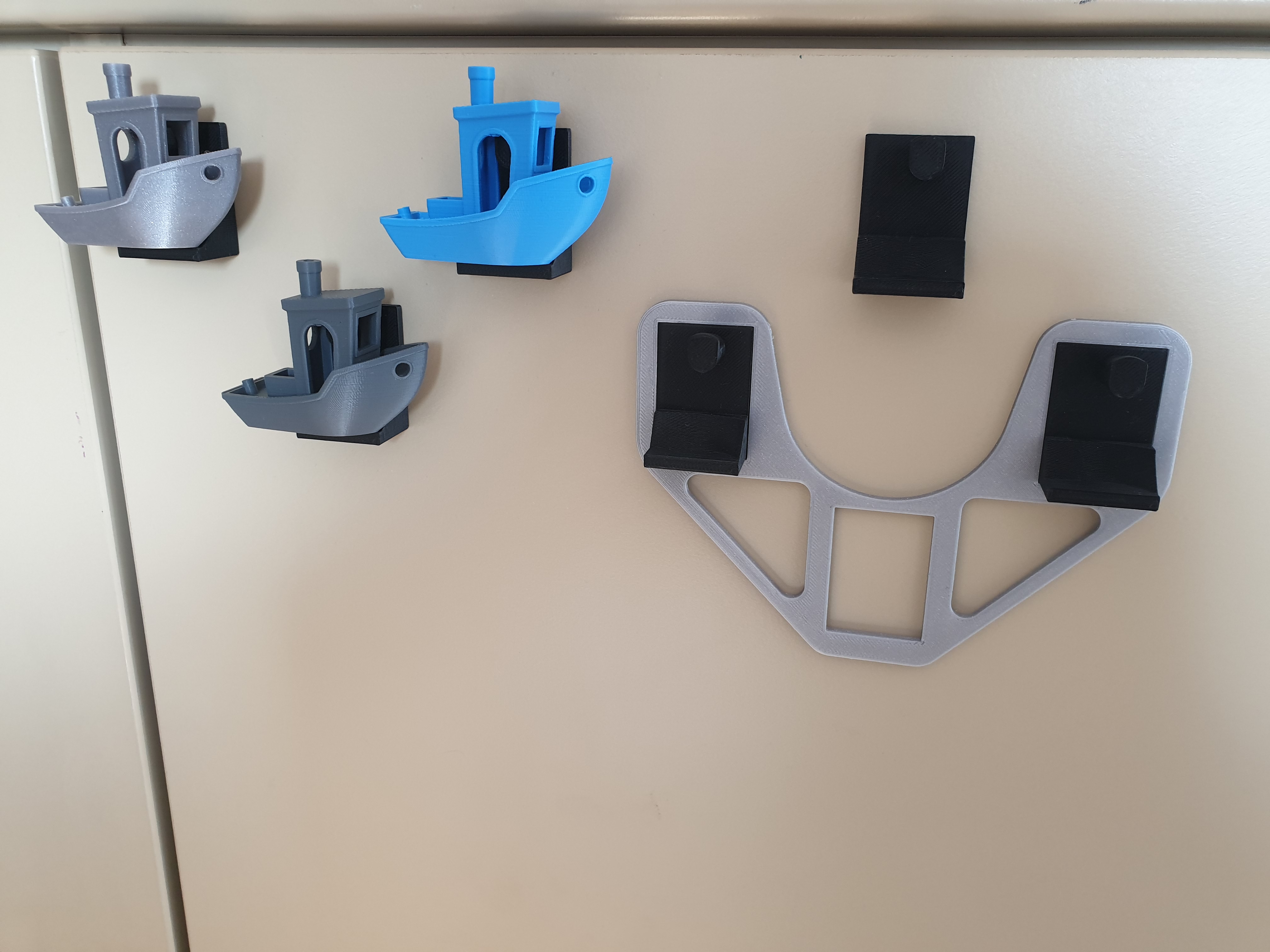 Benchy Wall Mount pattern stencil for constant distances by Thoni ...