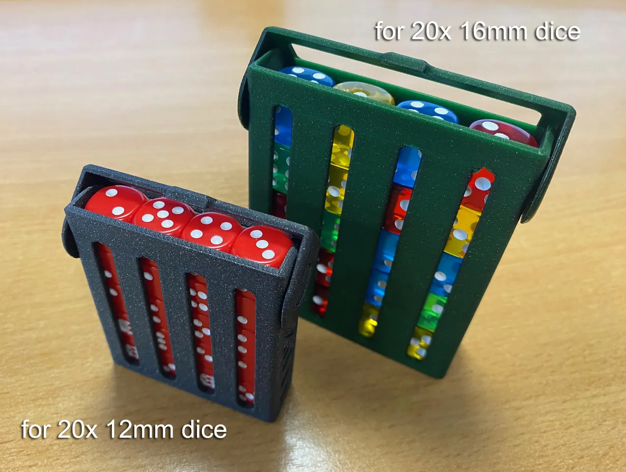 Dice box with rotatable cover for 12 and 16mm Dice by